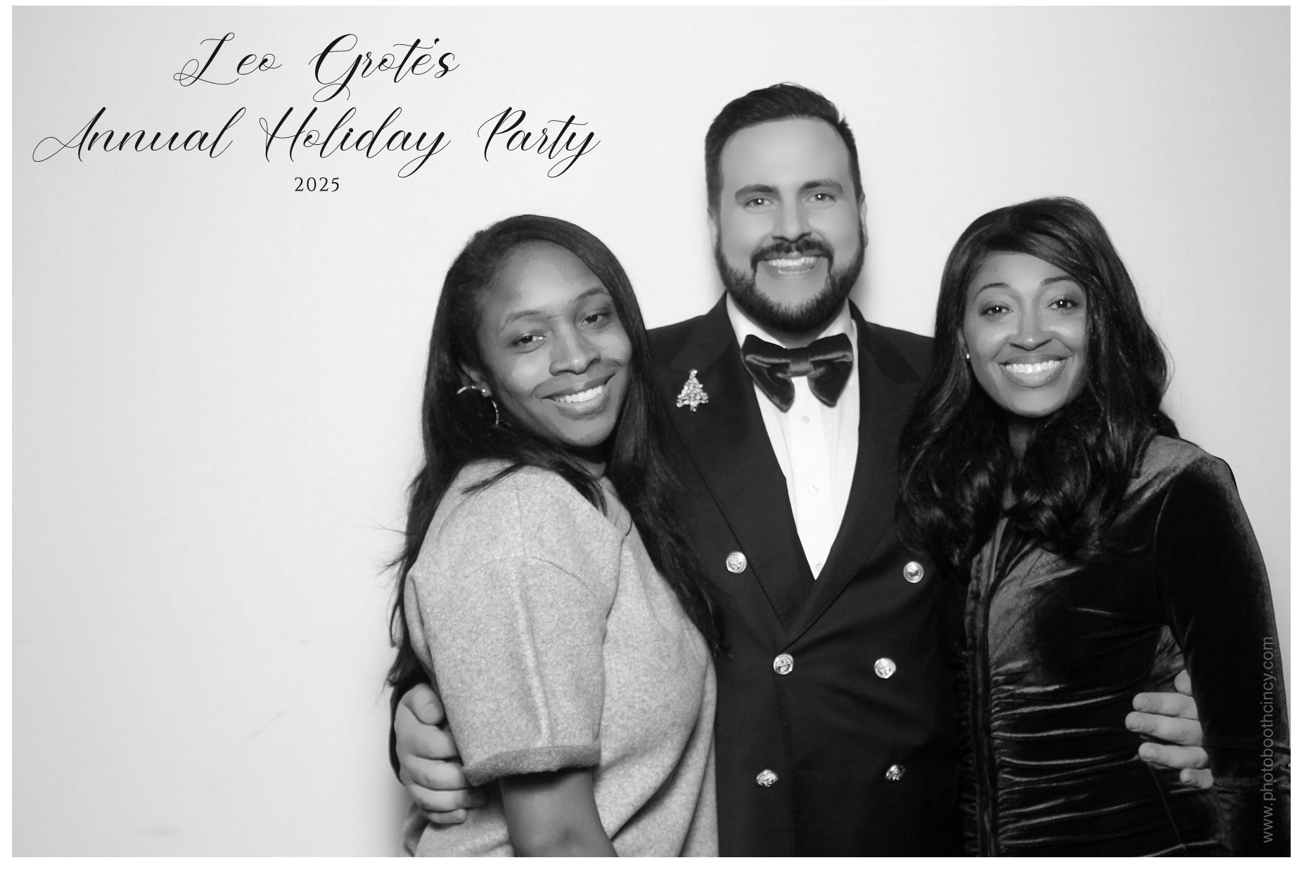 Leo Grote LPA Christmas Party | View more photos from the event at gallery.photoboothcincy.com/u/PhotoBoothCincy/Leo-Grote-LPA-Christmas-Party