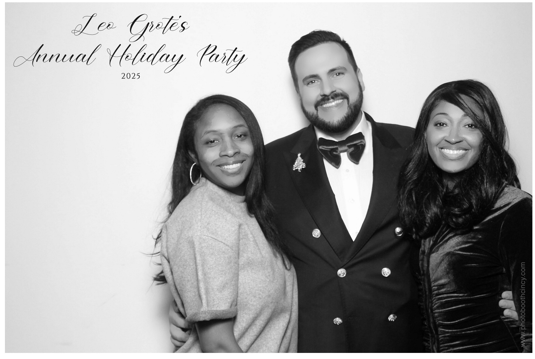 Leo Grote LPA Christmas Party | View more photos from the event at gallery.photoboothcincy.com/u/PhotoBoothCincy/Leo-Grote-LPA-Christmas-Party