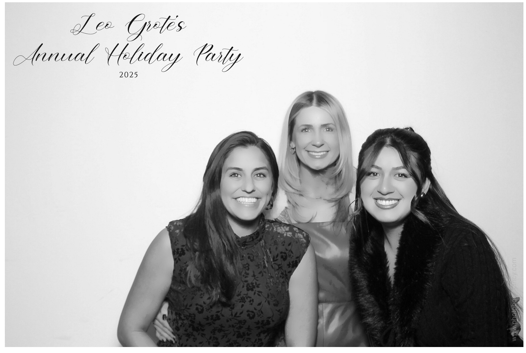Leo Grote LPA Christmas Party | View more photos from the event at gallery.photoboothcincy.com/u/PhotoBoothCincy/Leo-Grote-LPA-Christmas-Party