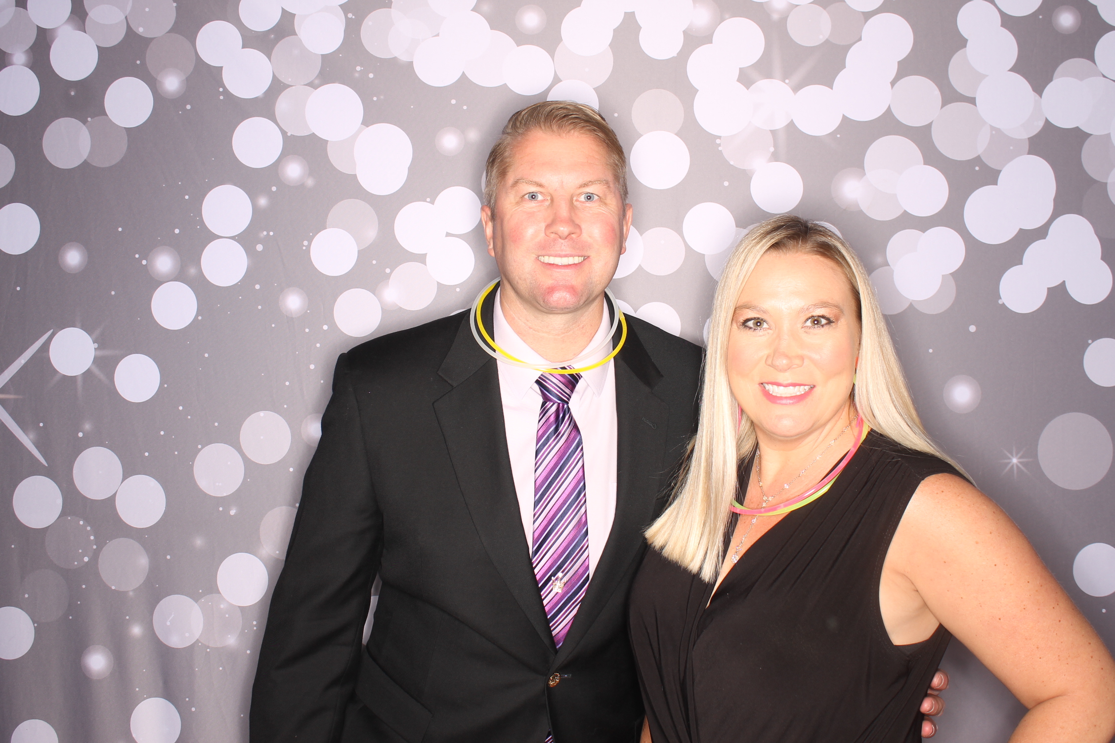 Lets Glow BSS! | View more photos from the event at gallery.photoboothcincy.com/u/PhotoBoothCincy/Lets-Glow-BSS