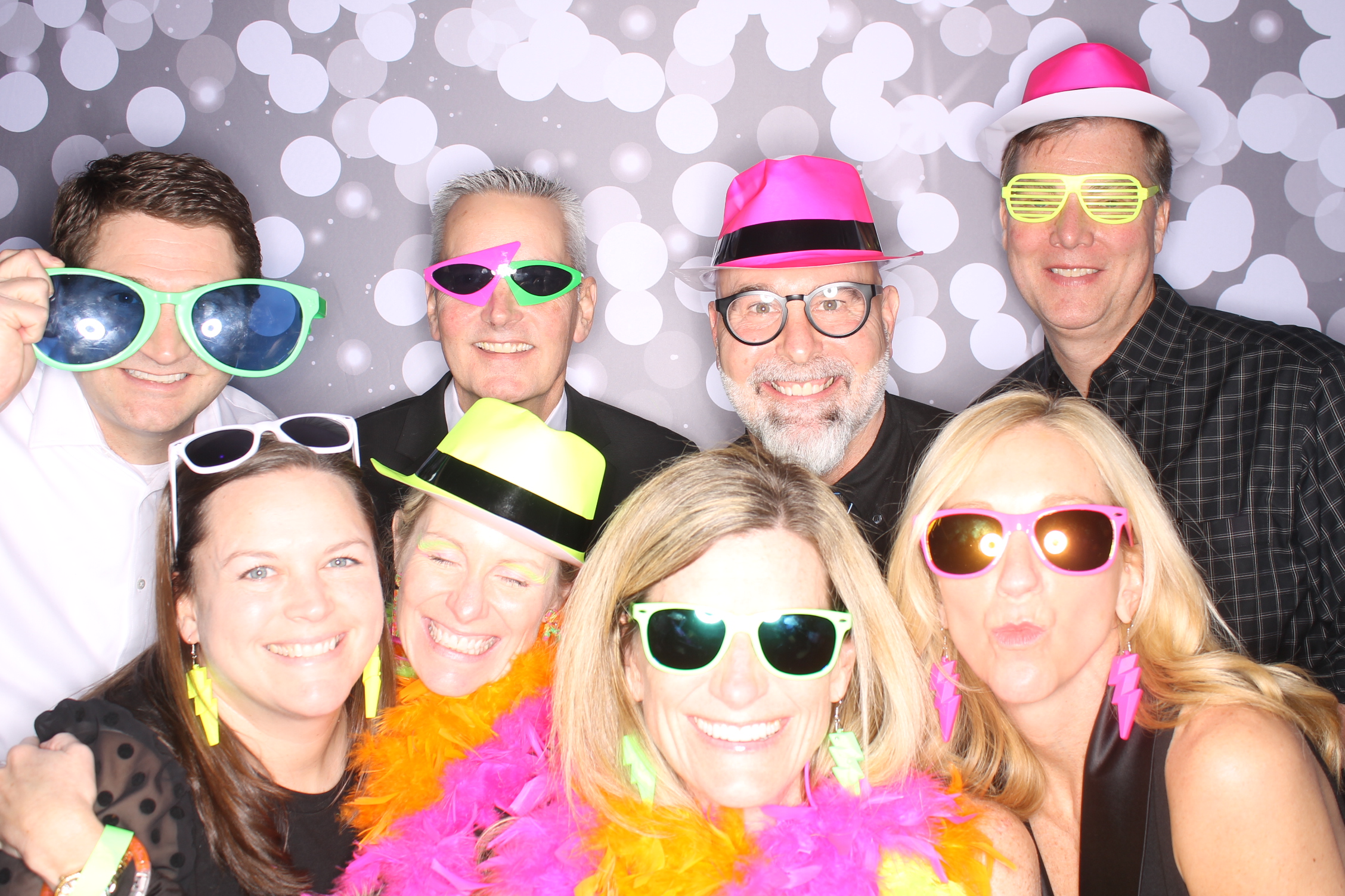 Lets Glow BSS! | View more photos from the event at gallery.photoboothcincy.com/u/PhotoBoothCincy/Lets-Glow-BSS