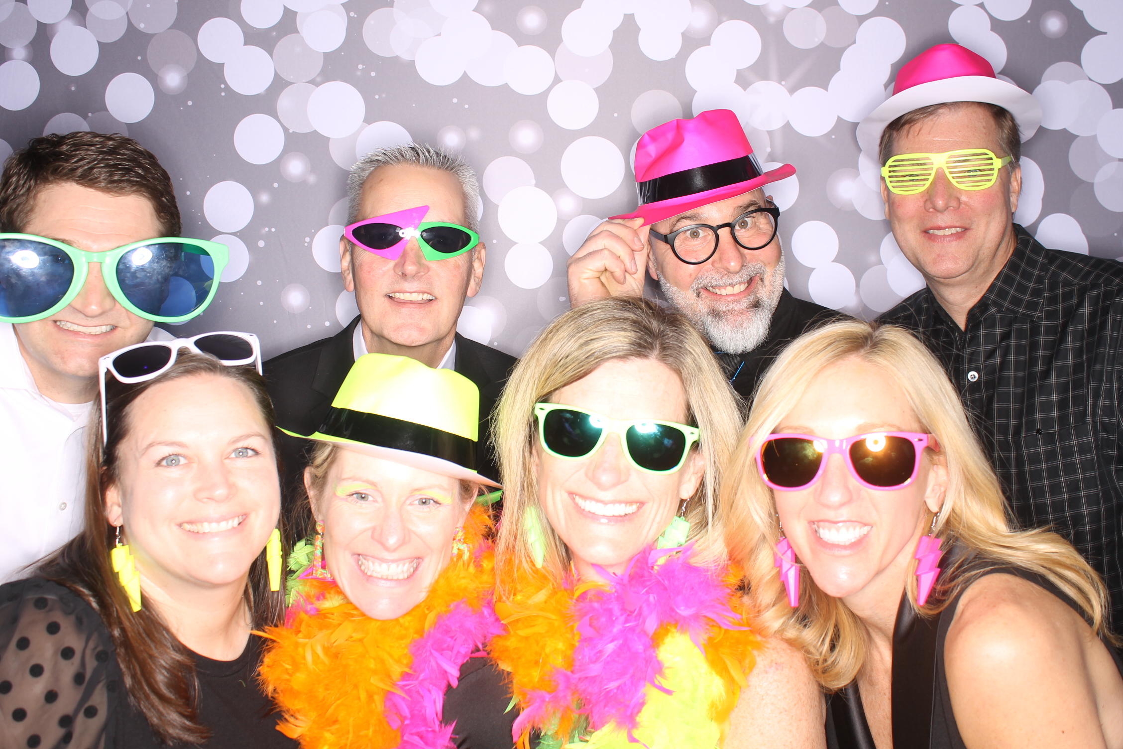 Lets Glow BSS! | View more photos from the event at gallery.photoboothcincy.com/u/PhotoBoothCincy/Lets-Glow-BSS