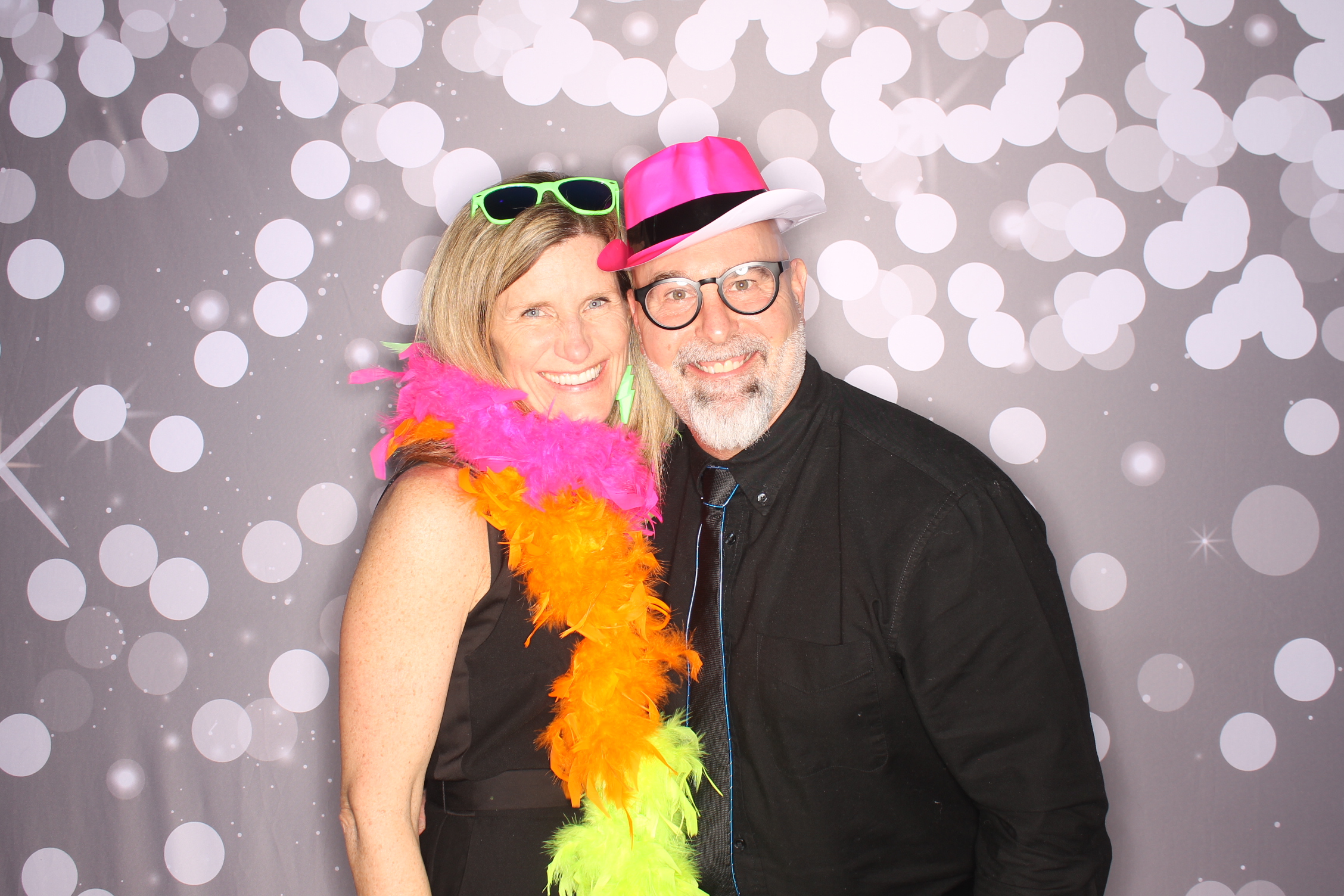 Lets Glow BSS! | View more photos from the event at gallery.photoboothcincy.com/u/PhotoBoothCincy/Lets-Glow-BSS