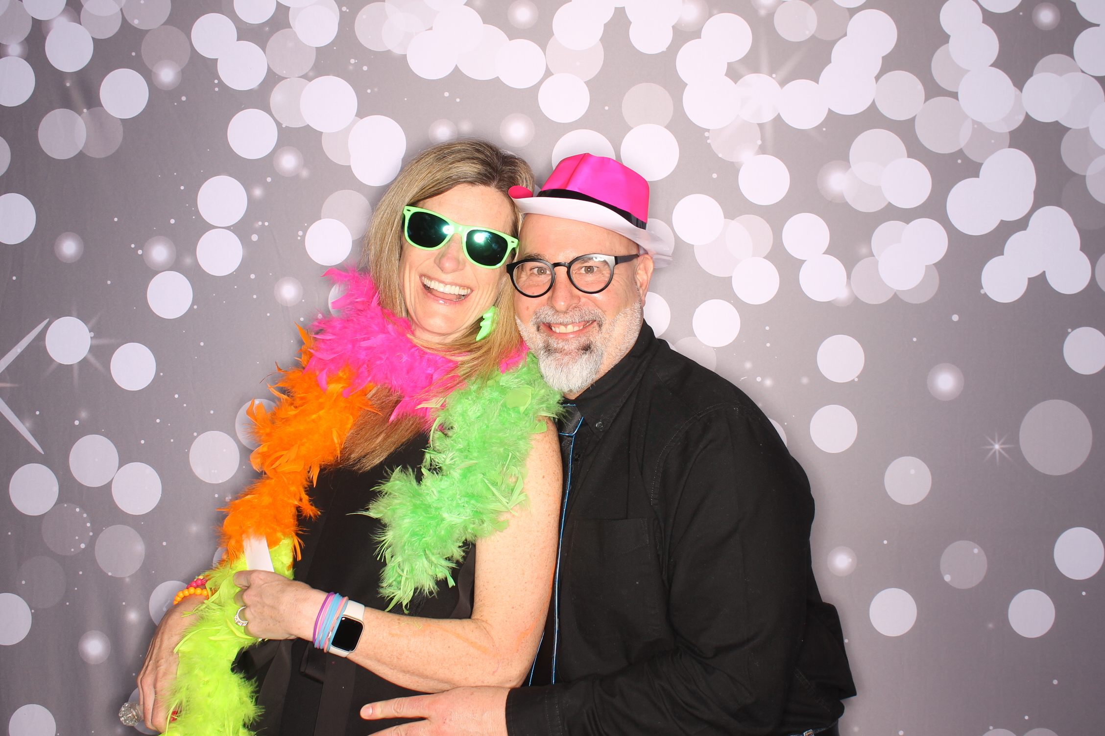 Lets Glow BSS! | View more photos from the event at gallery.photoboothcincy.com/u/PhotoBoothCincy/Lets-Glow-BSS
