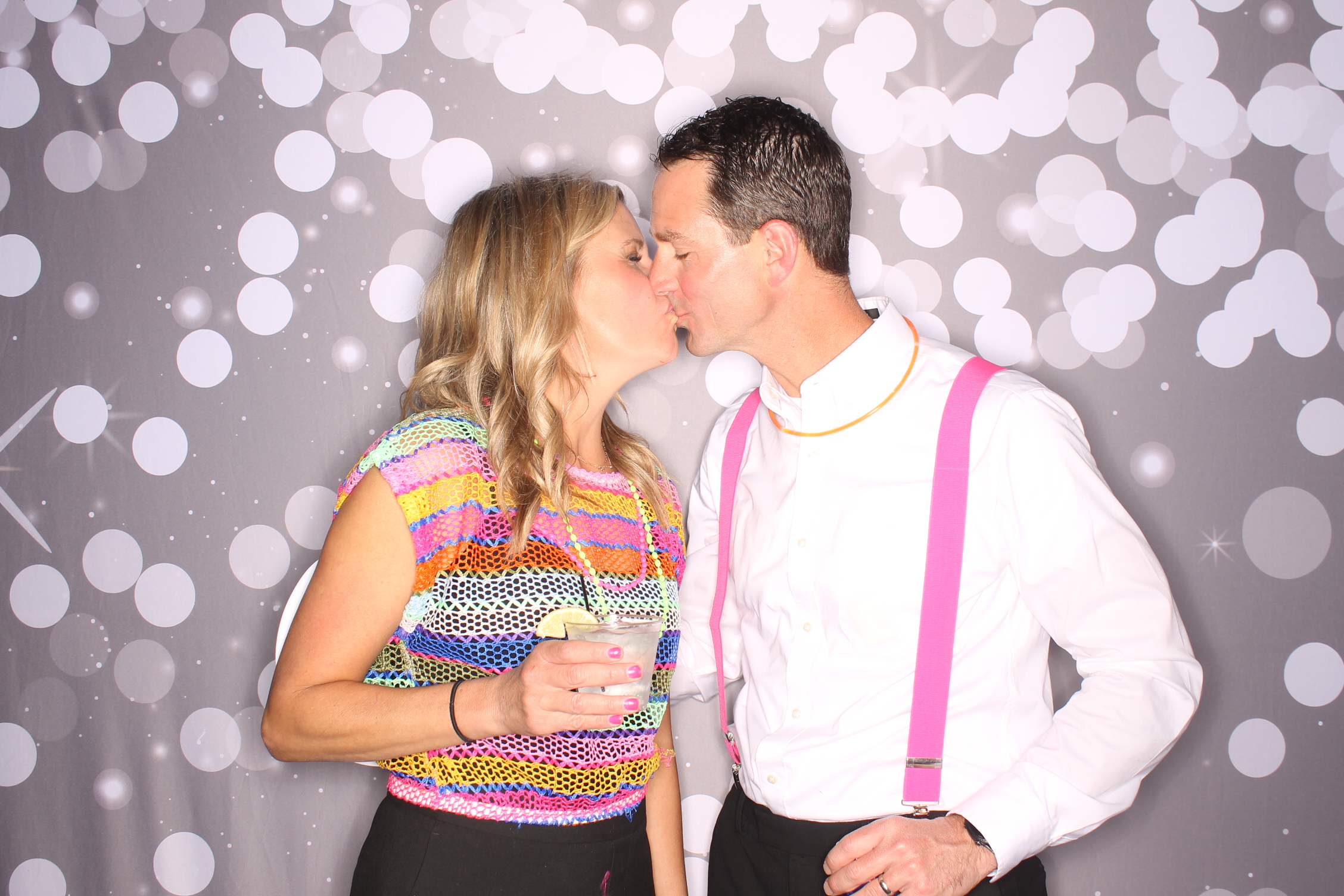 Lets Glow BSS! | View more photos from the event at gallery.photoboothcincy.com/u/PhotoBoothCincy/Lets-Glow-BSS