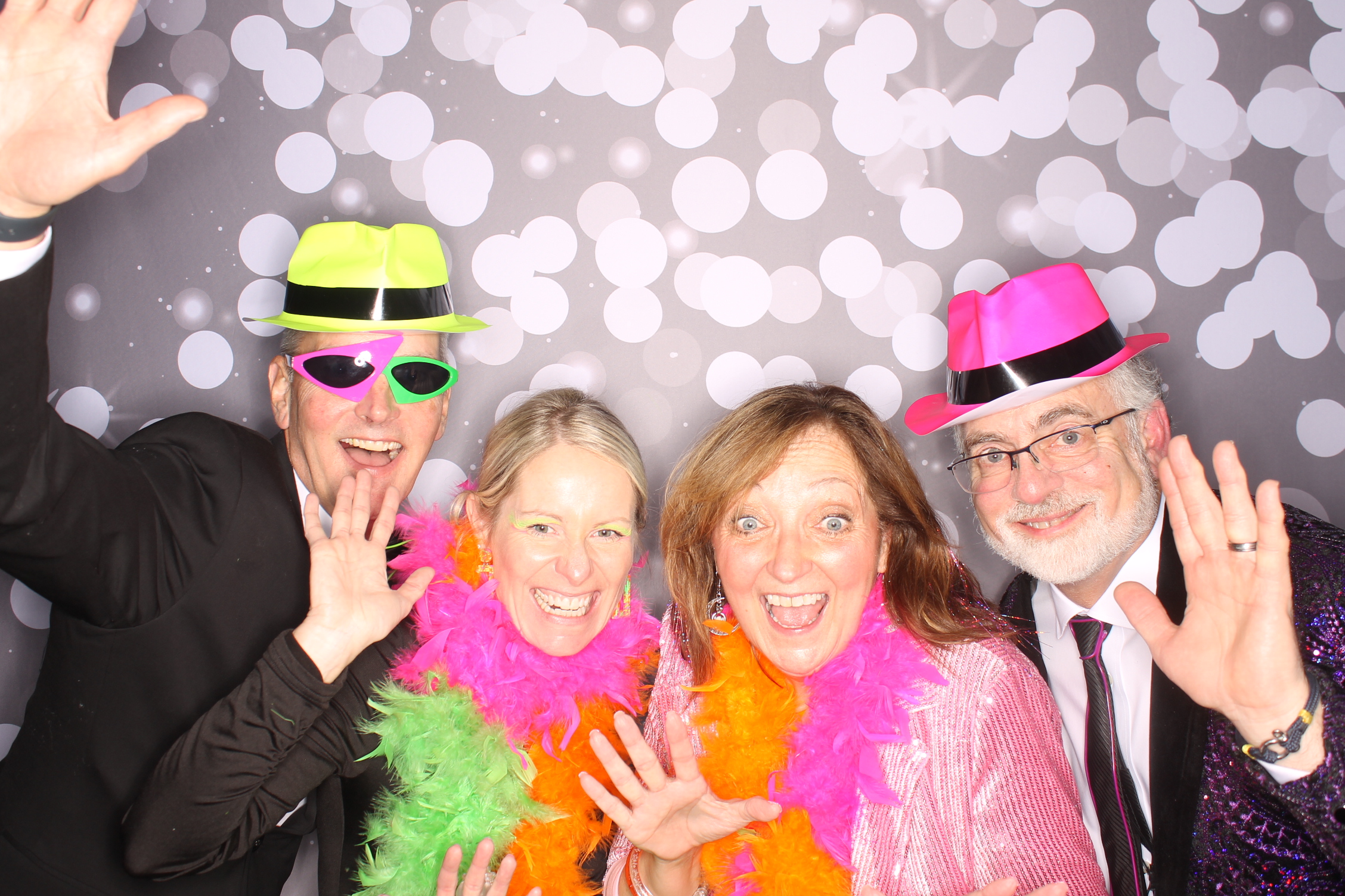 Lets Glow BSS! | View more photos from the event at gallery.photoboothcincy.com/u/PhotoBoothCincy/Lets-Glow-BSS