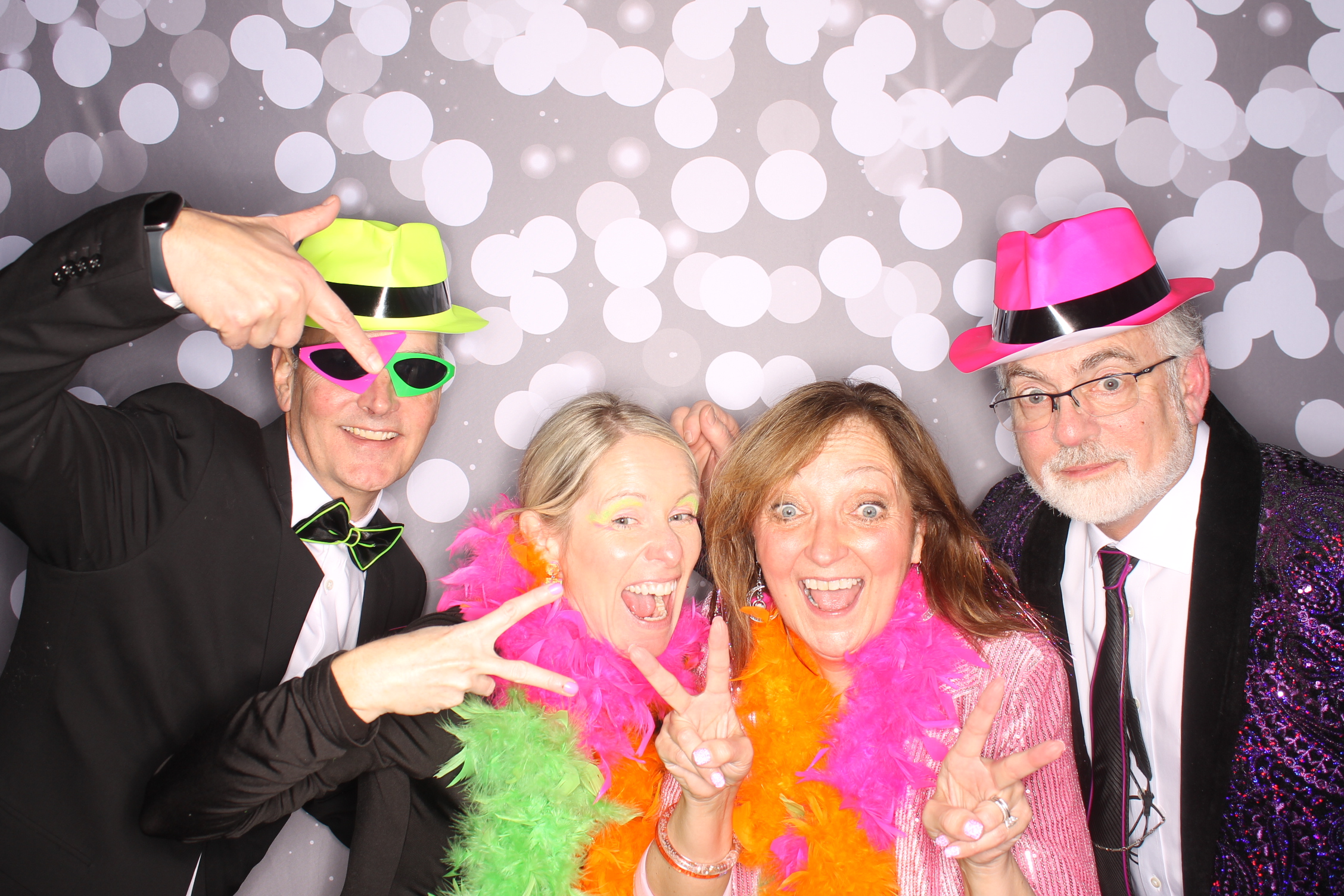 Lets Glow BSS! | View more photos from the event at gallery.photoboothcincy.com/u/PhotoBoothCincy/Lets-Glow-BSS