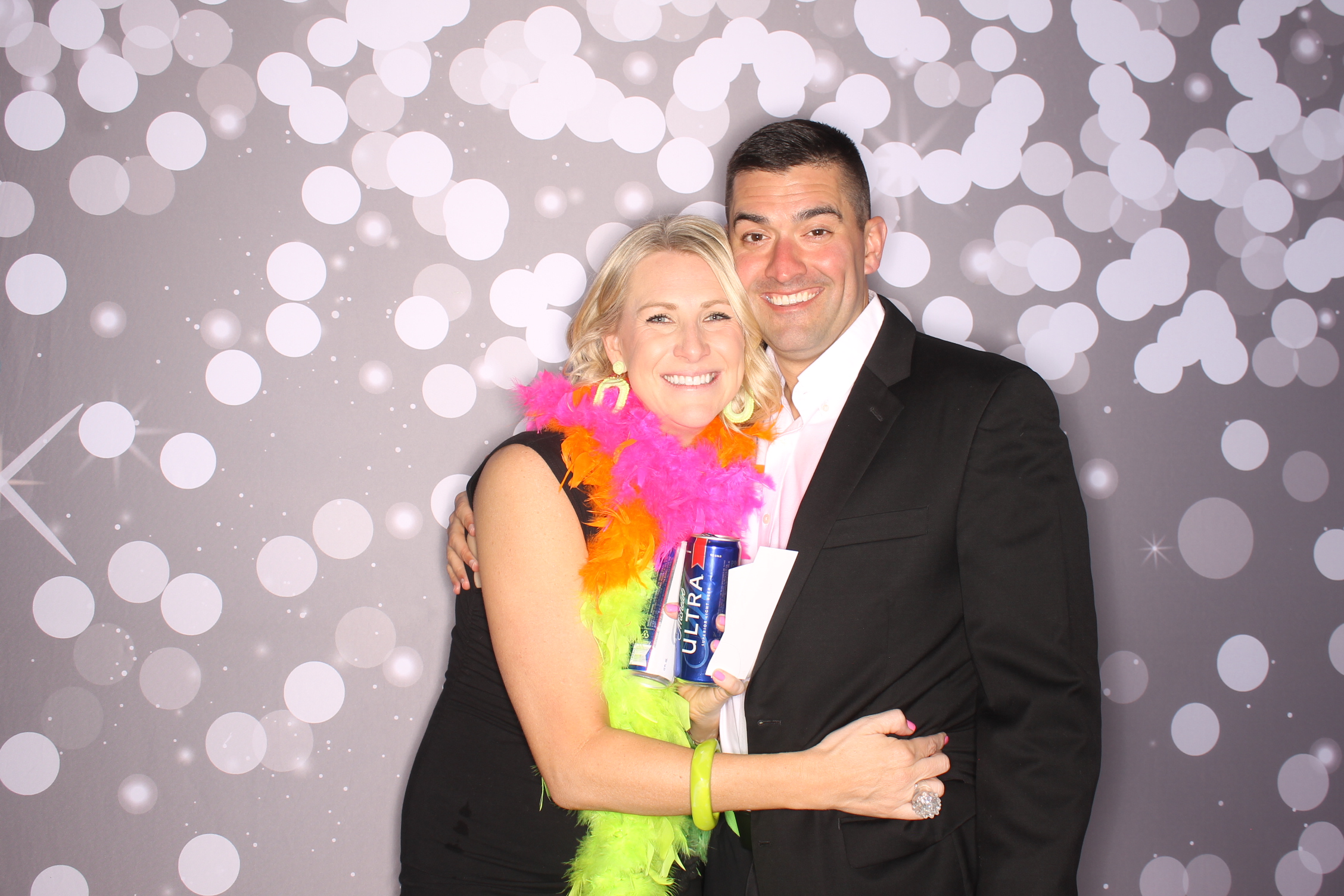 Lets Glow BSS! | View more photos from the event at gallery.photoboothcincy.com/u/PhotoBoothCincy/Lets-Glow-BSS