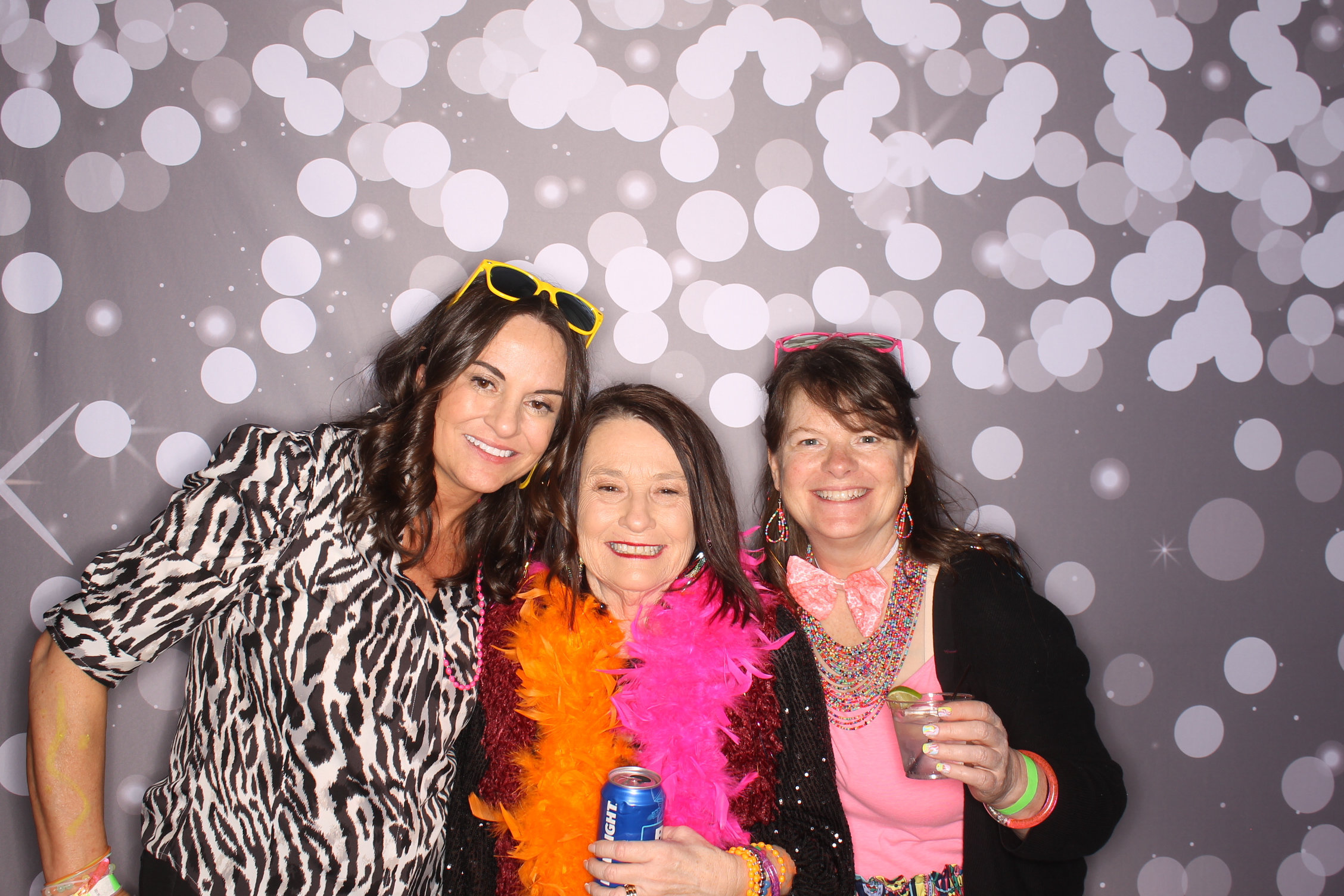 Lets Glow BSS! | View more photos from the event at gallery.photoboothcincy.com/u/PhotoBoothCincy/Lets-Glow-BSS