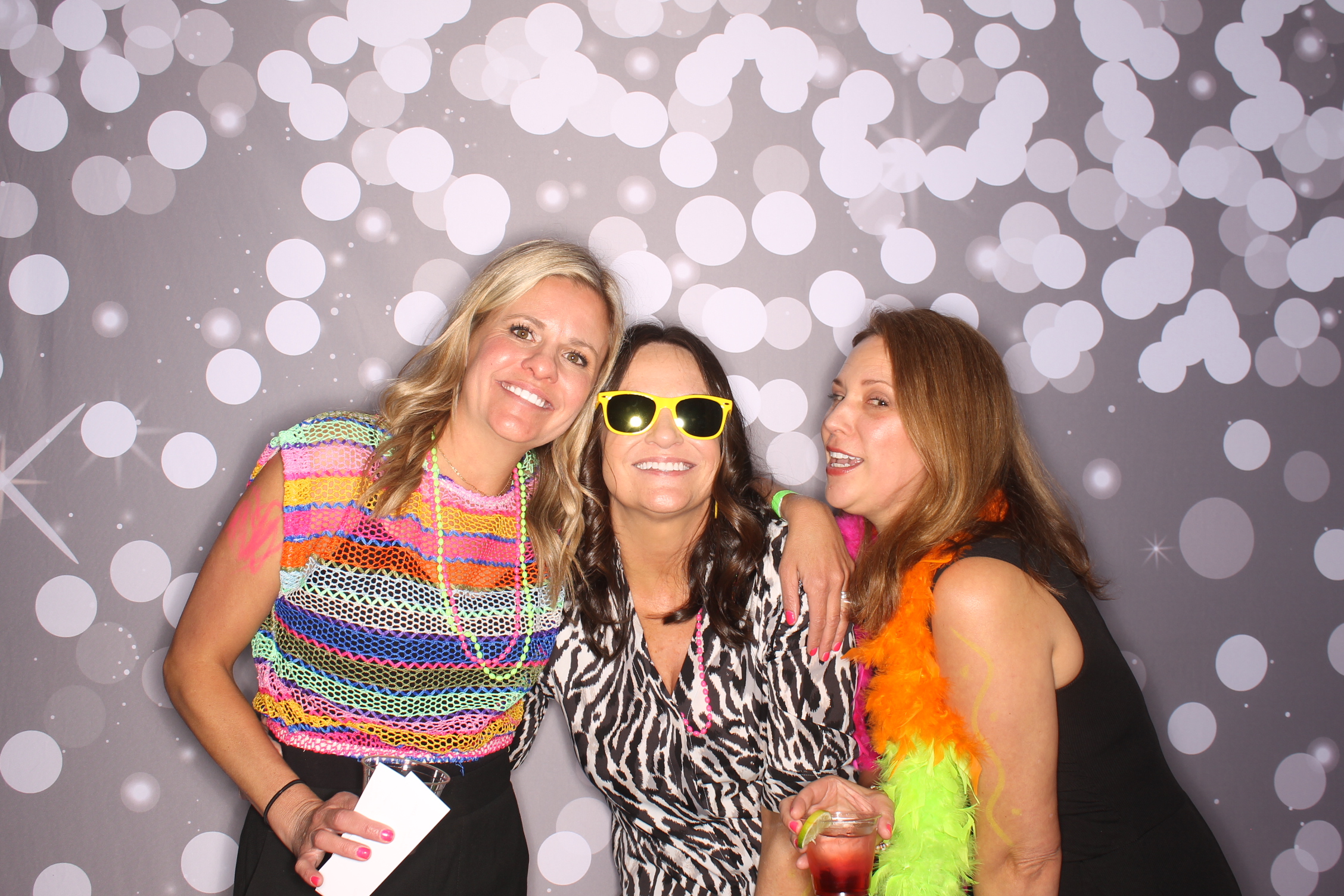 Lets Glow BSS! | View more photos from the event at gallery.photoboothcincy.com/u/PhotoBoothCincy/Lets-Glow-BSS