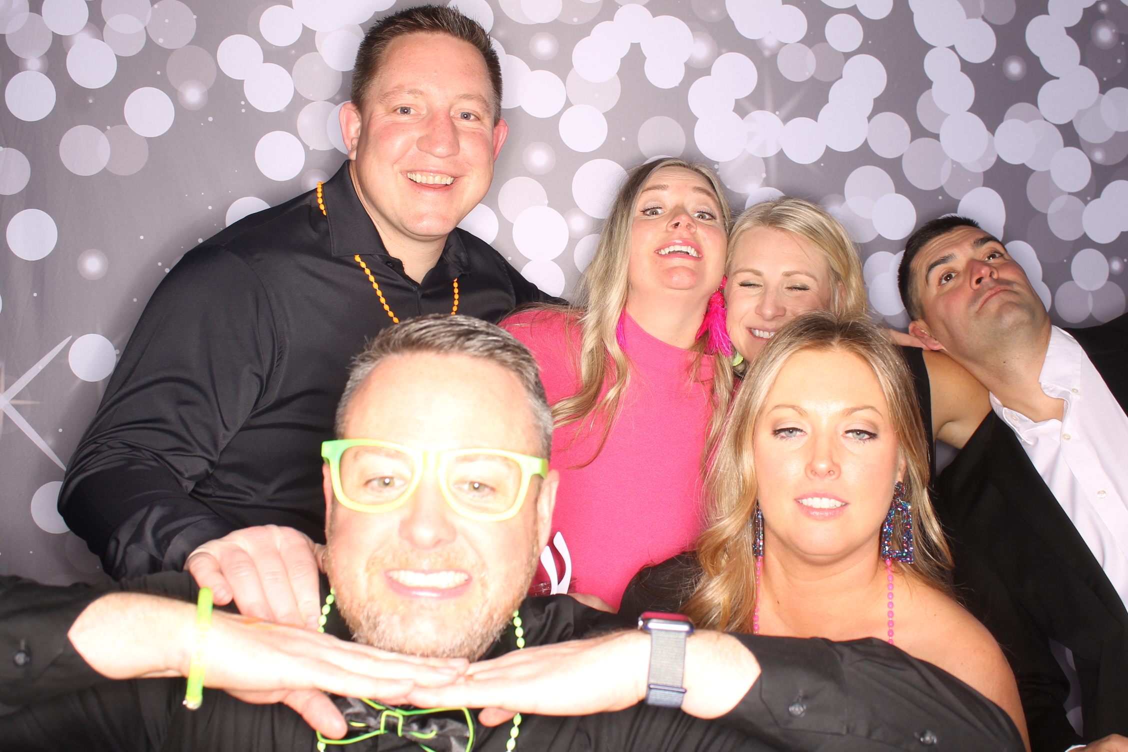 Lets Glow BSS! | View more photos from the event at gallery.photoboothcincy.com/u/PhotoBoothCincy/Lets-Glow-BSS