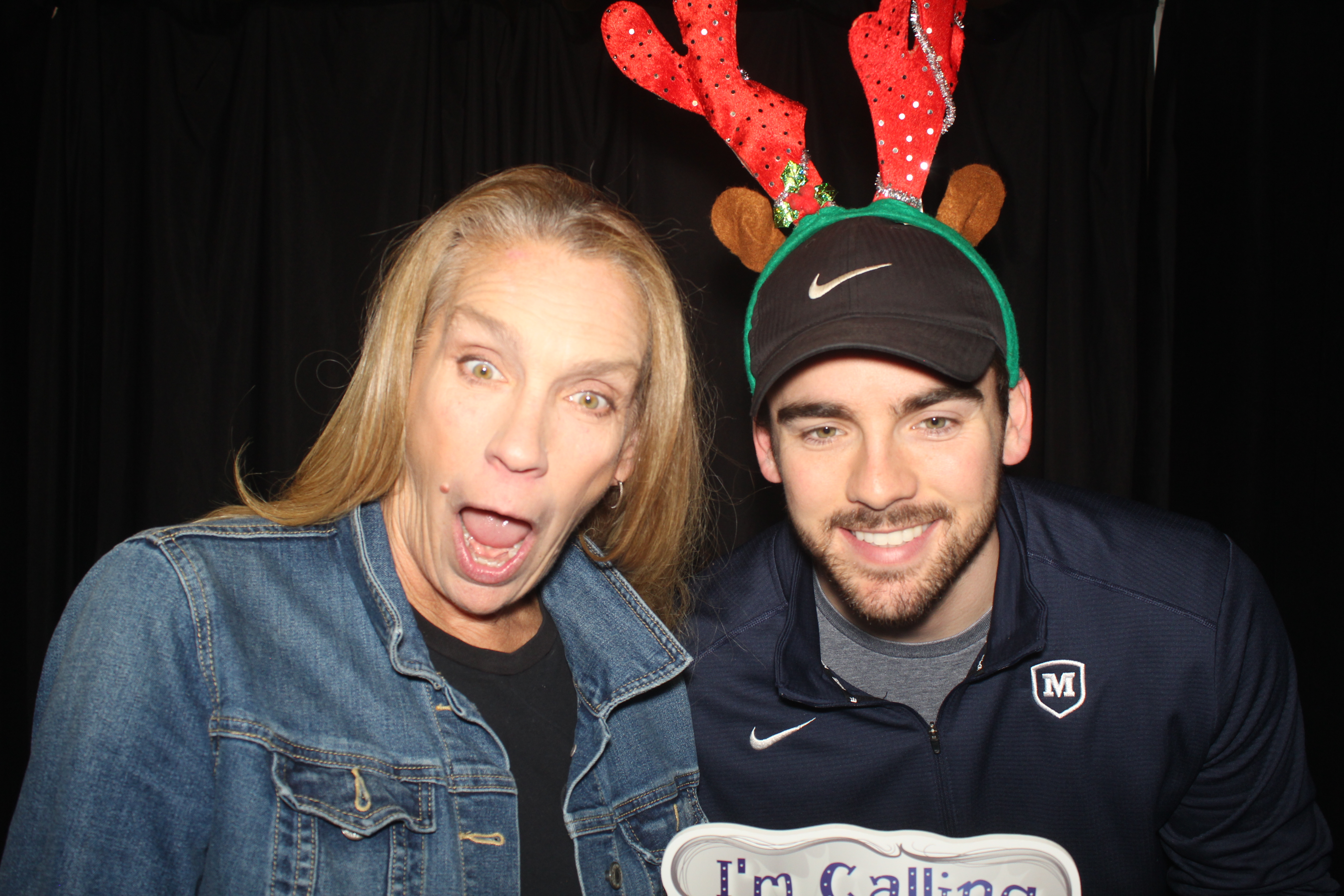 Liberty Flats Holiday Party | View more photos from the event at gallery.photoboothcincy.com/u/PhotoBoothCincy/Liberty-Flats-Holiday-Party-0