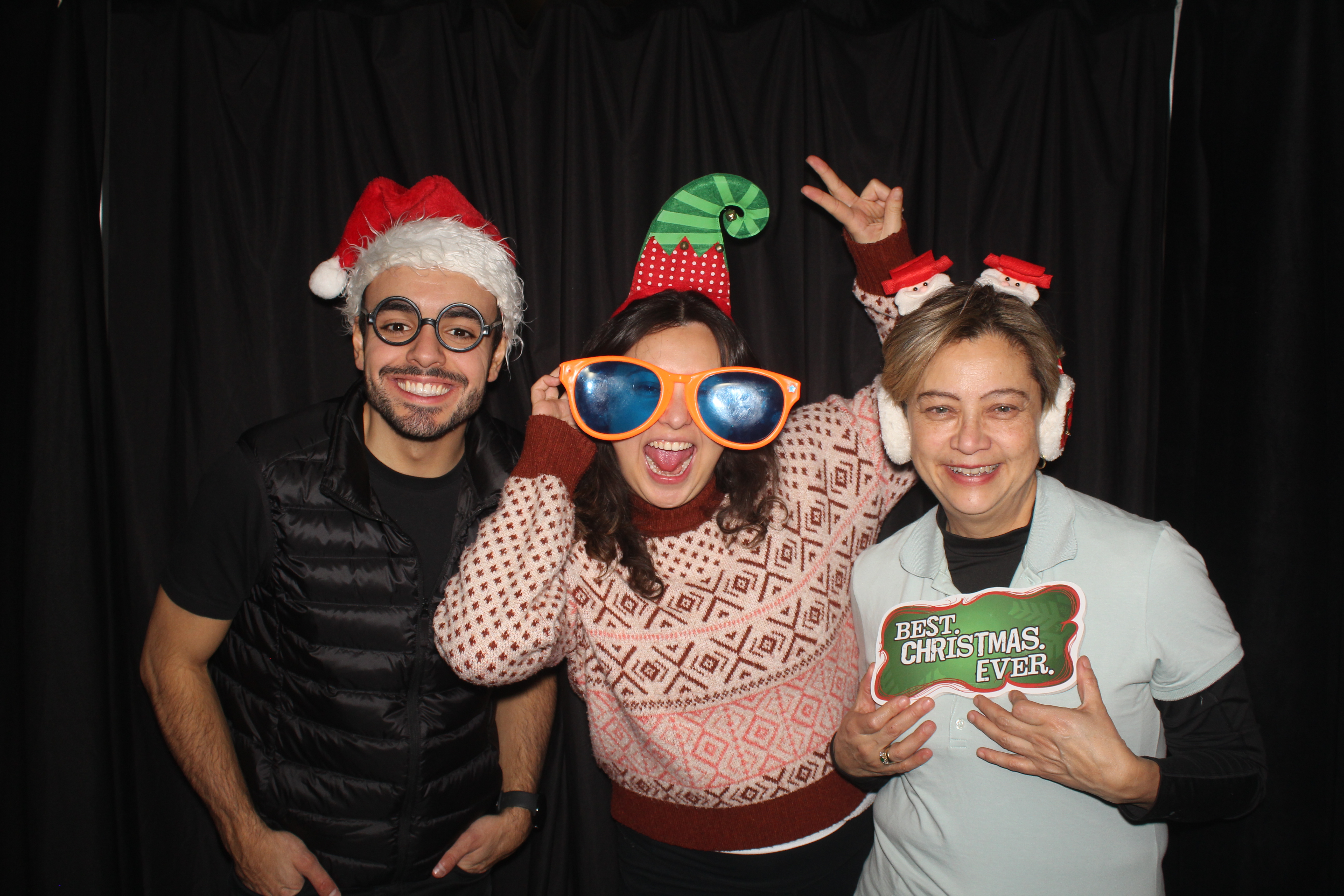 Liberty Flats Holiday Party | View more photos from the event at gallery.photoboothcincy.com/u/PhotoBoothCincy/Liberty-Flats-Holiday-Party-0