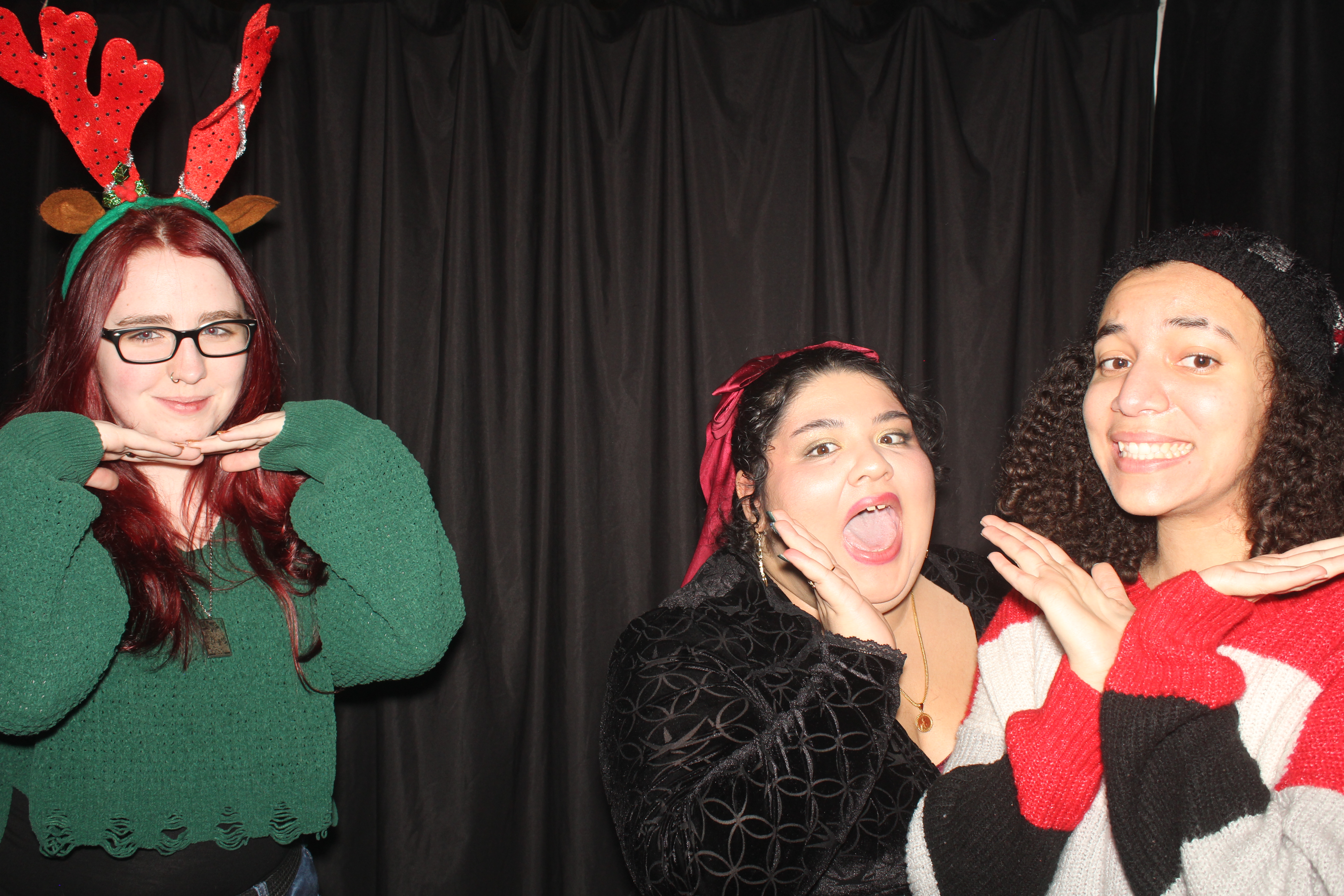 Liberty Flats Holiday Party | View more photos from the event at gallery.photoboothcincy.com/u/PhotoBoothCincy/Liberty-Flats-Holiday-Party-0