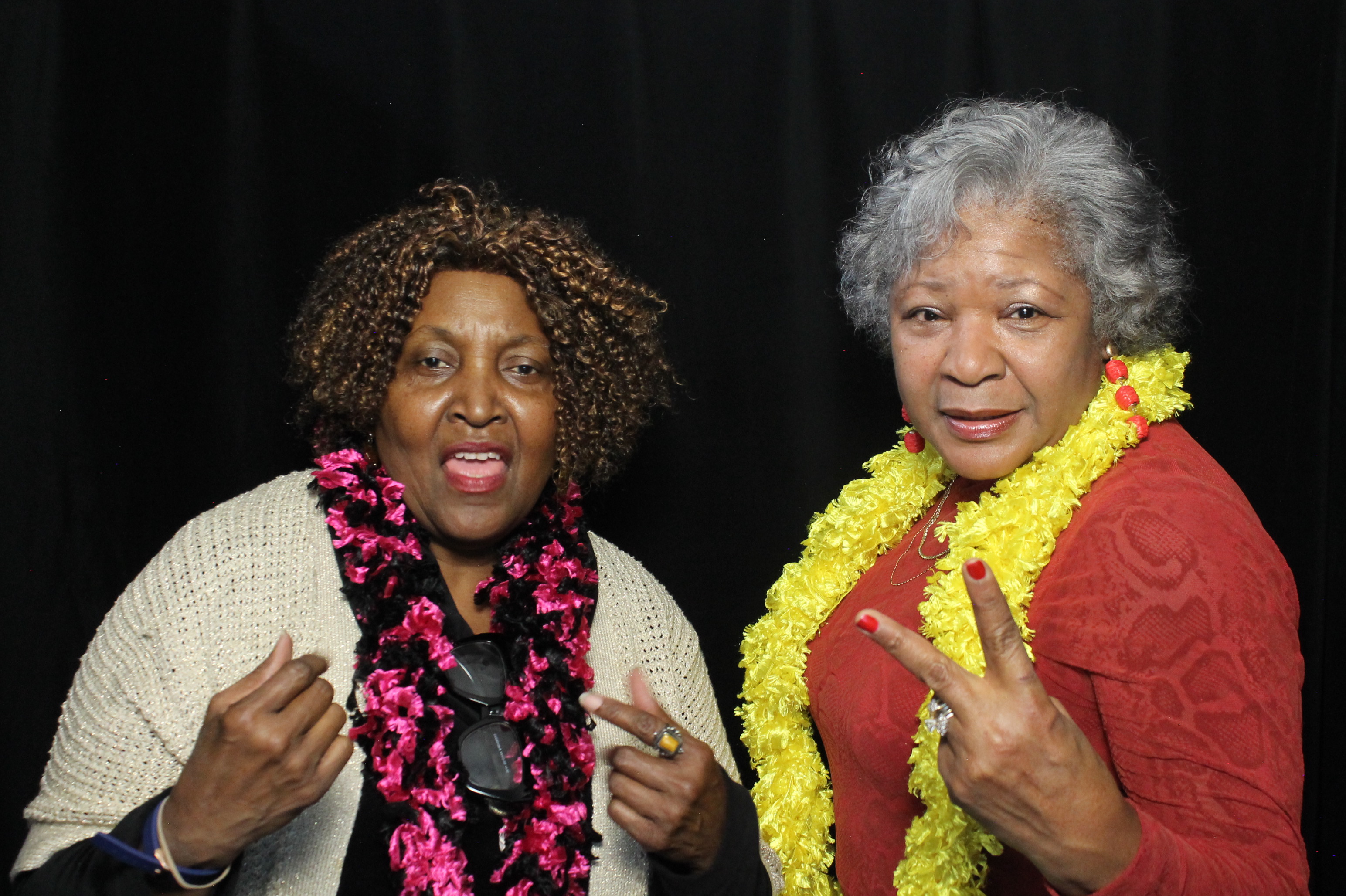 Linda's 70th | View more photos from the event at gallery.photoboothcincy.com/u/PhotoBoothCincy/Lindas-70th