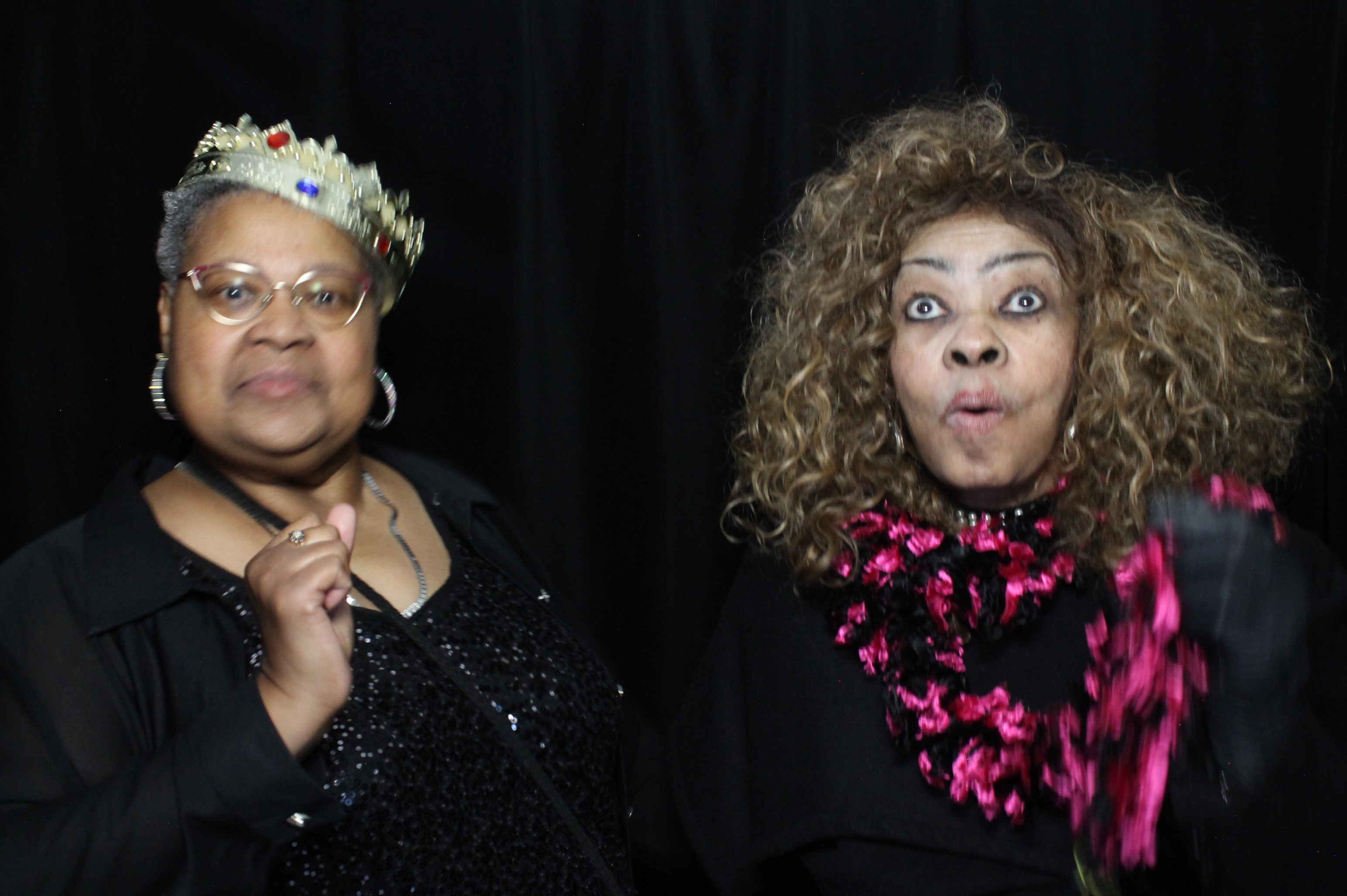 Linda's 70th | View more photos from the event at gallery.photoboothcincy.com/u/PhotoBoothCincy/Lindas-70th