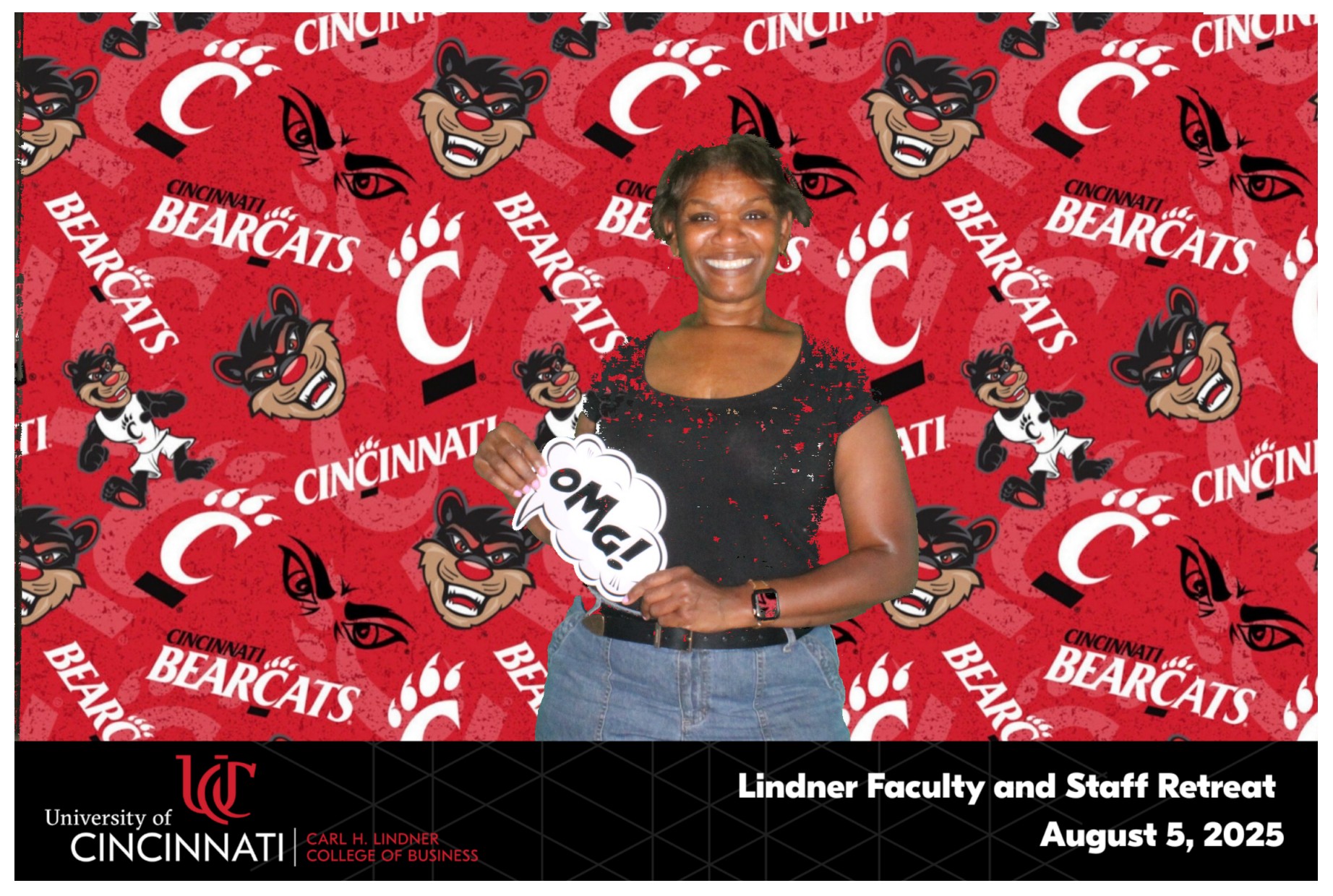 Linder College | View more photos from the event at gallery.photoboothcincy.com/u/PhotoBoothCincy/Linder-College