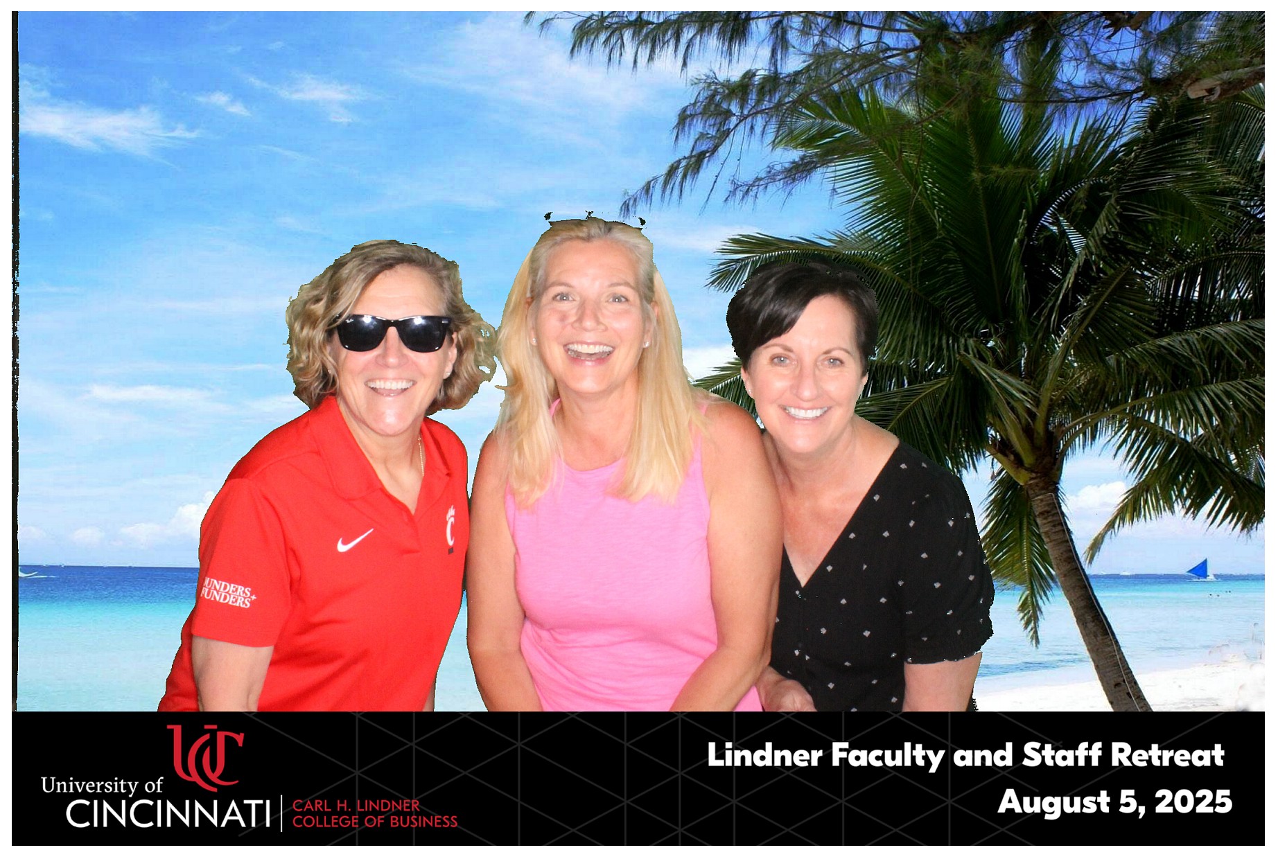 Linder College | View more photos from the event at gallery.photoboothcincy.com/u/PhotoBoothCincy/Linder-College
