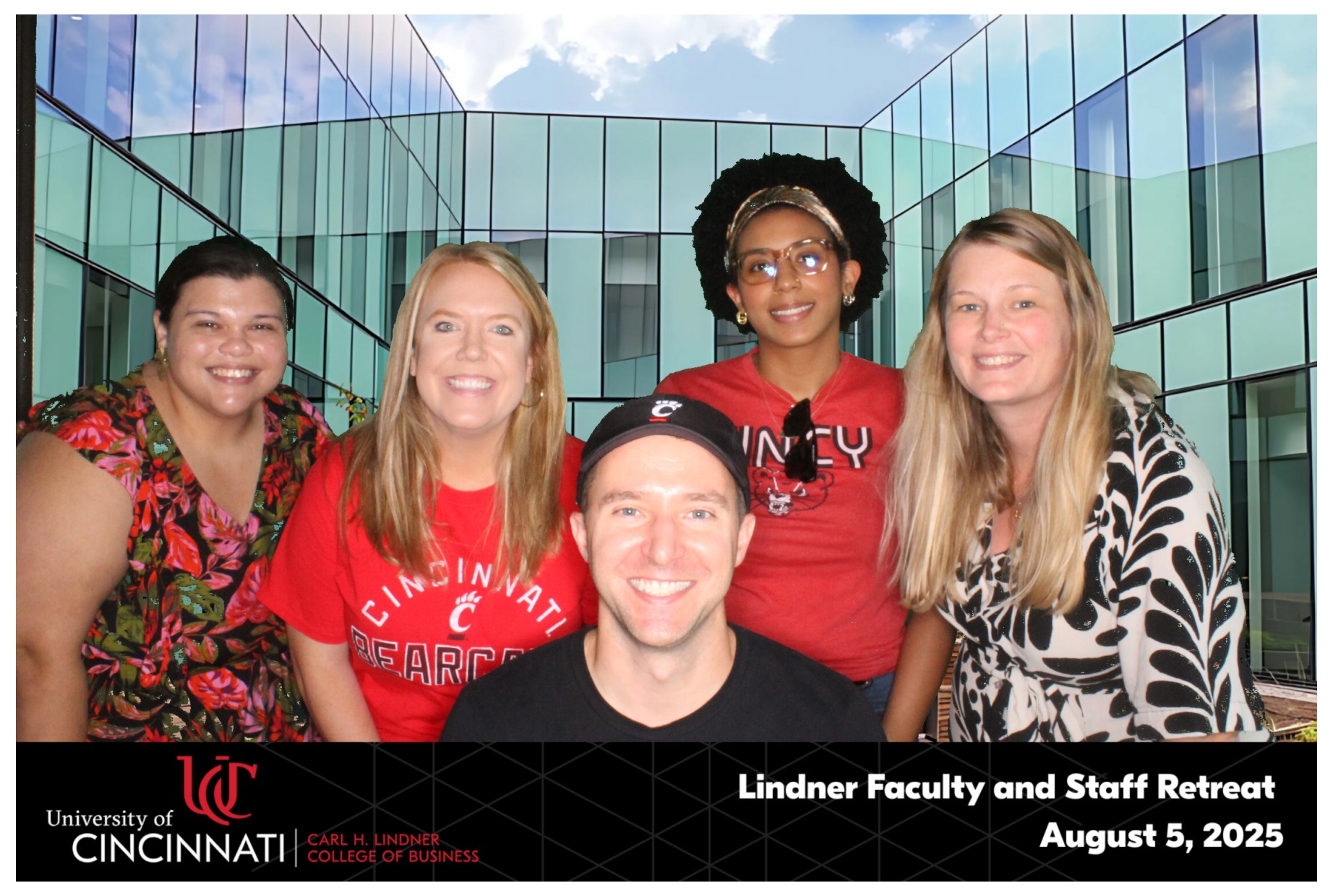 Linder College | View more photos from the event at gallery.photoboothcincy.com/u/PhotoBoothCincy/Linder-College