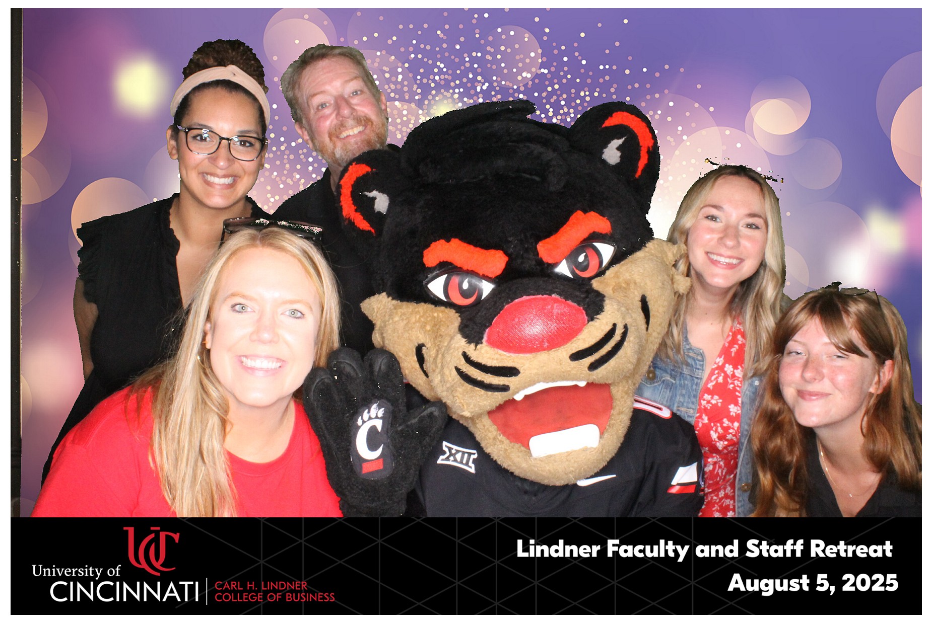 Linder College | View more photos from the event at gallery.photoboothcincy.com/u/PhotoBoothCincy/Linder-College