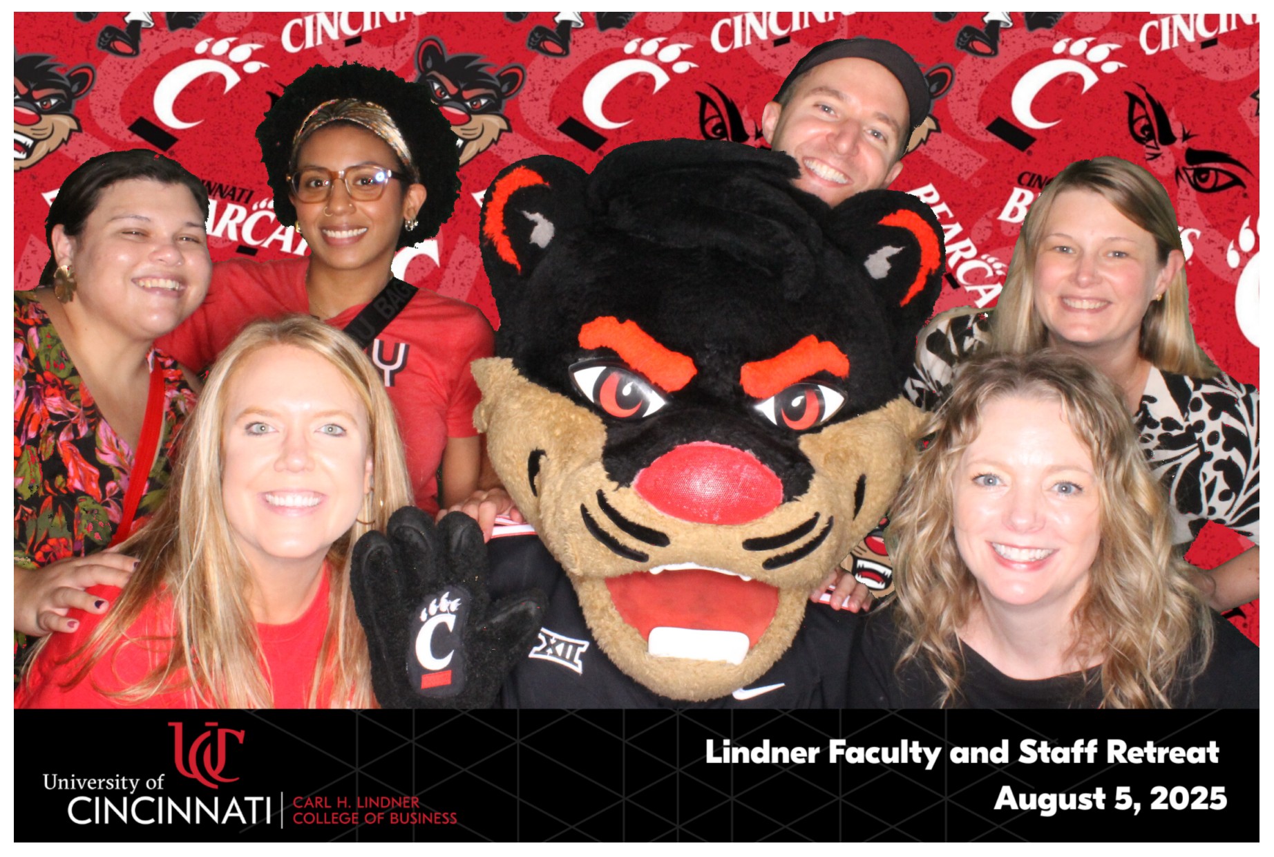Linder College | View more photos from the event at gallery.photoboothcincy.com/u/PhotoBoothCincy/Linder-College