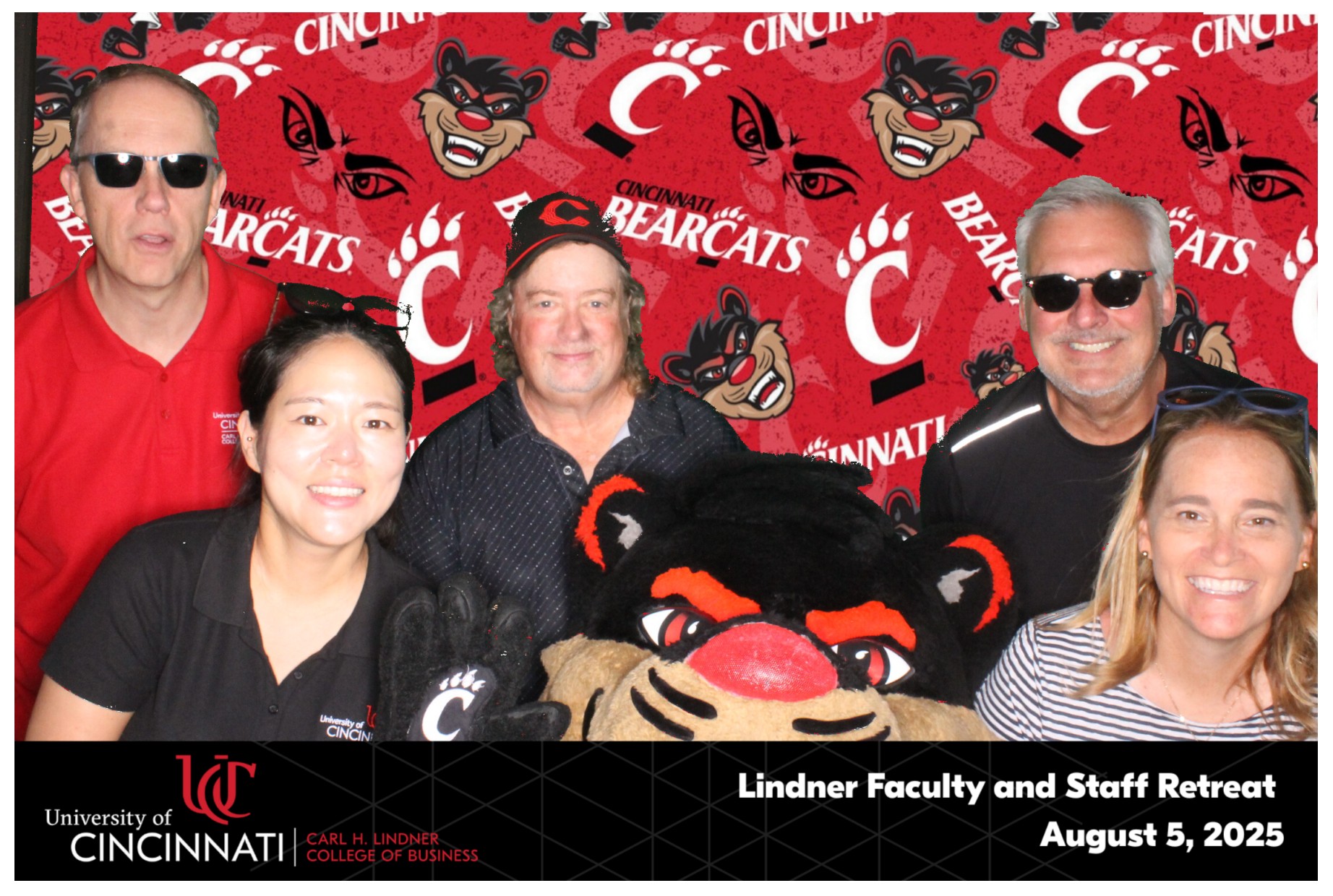 Linder College | View more photos from the event at gallery.photoboothcincy.com/u/PhotoBoothCincy/Linder-College