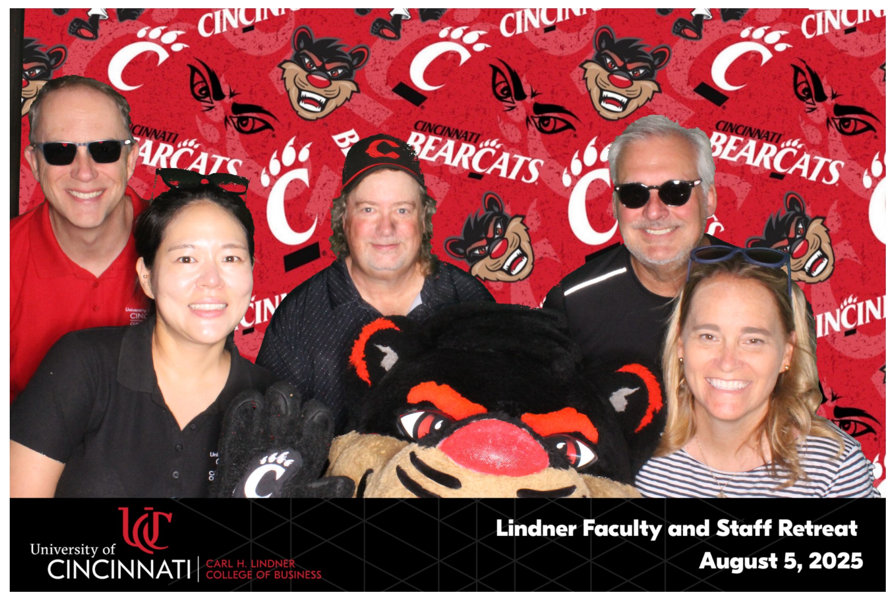Linder College | View more photos from the event at gallery.photoboothcincy.com/u/PhotoBoothCincy/Linder-College