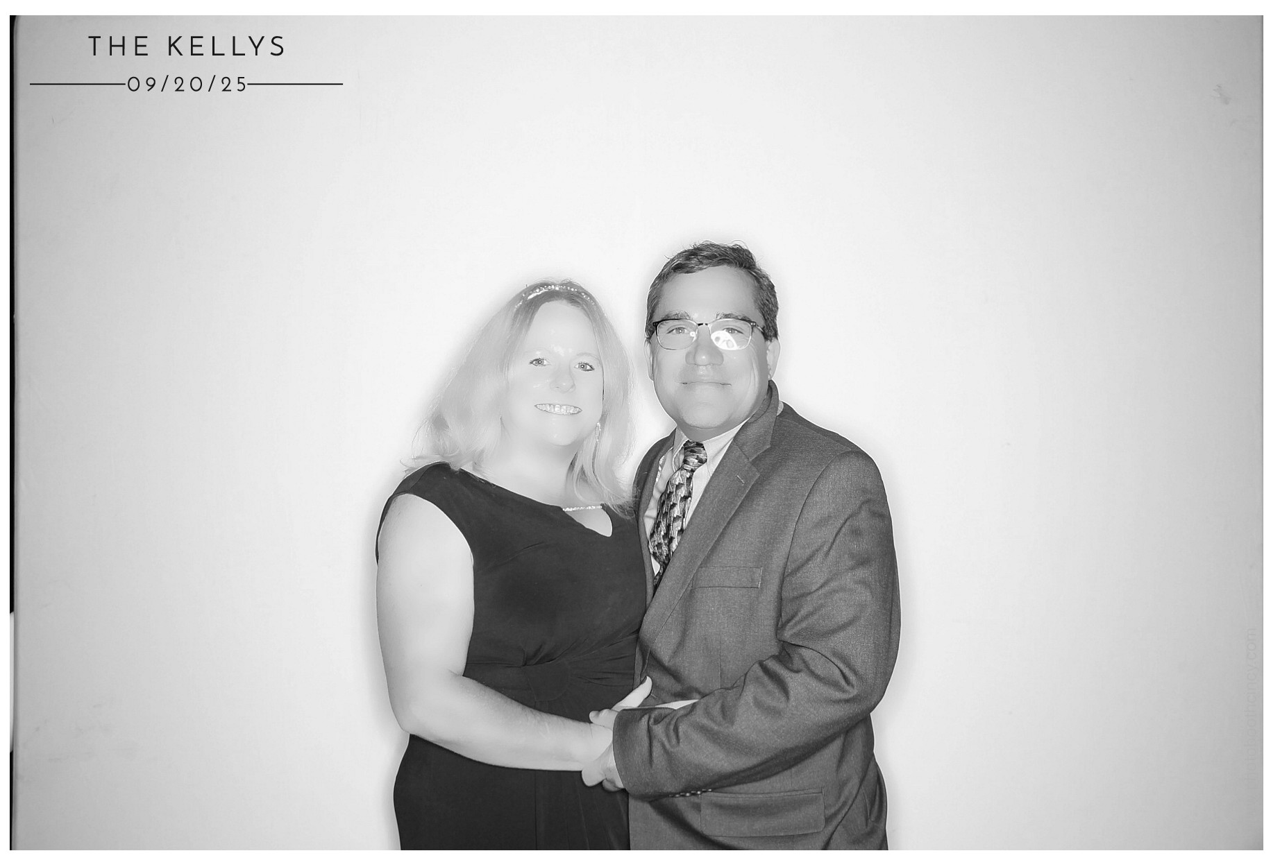 Lindsey & Sam | View more photos from the event at gallery.photoboothcincy.com/u/PhotoBoothCincy/Lindsey-Sam