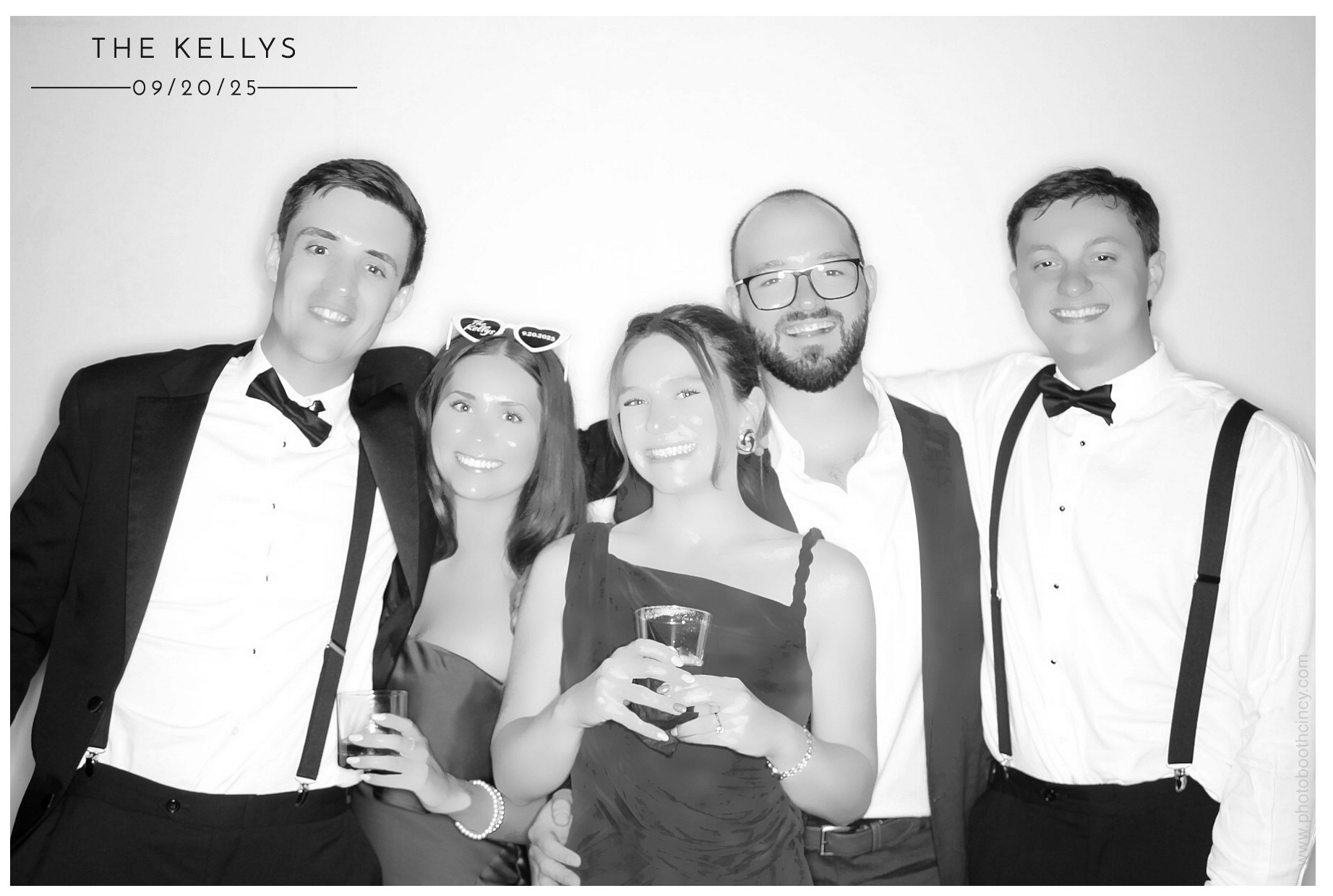 Lindsey & Sam | View more photos from the event at gallery.photoboothcincy.com/u/PhotoBoothCincy/Lindsey-Sam