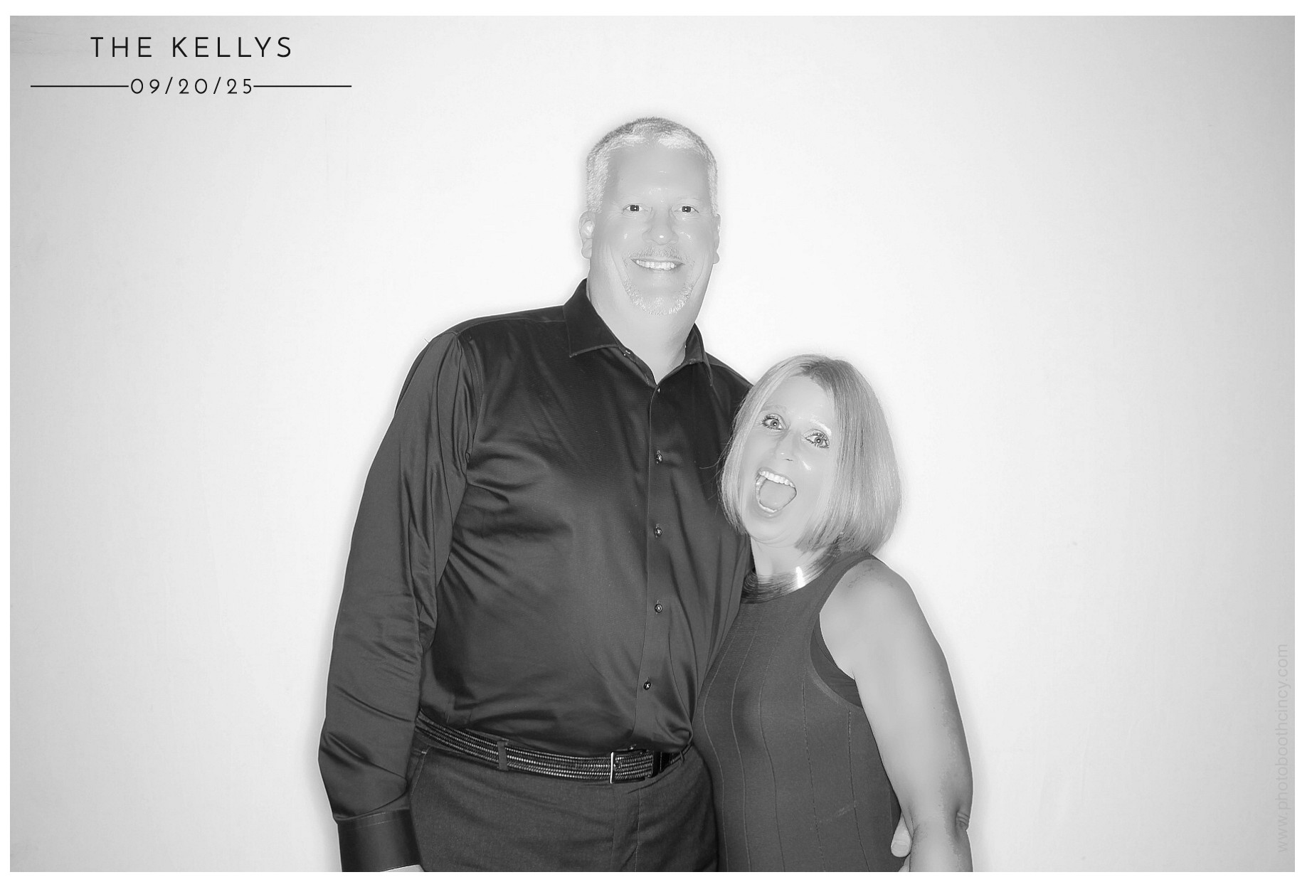 Lindsey & Sam | View more photos from the event at gallery.photoboothcincy.com/u/PhotoBoothCincy/Lindsey-Sam