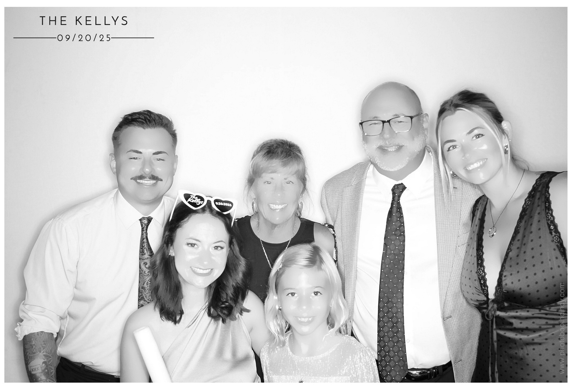 Lindsey & Sam | View more photos from the event at gallery.photoboothcincy.com/u/PhotoBoothCincy/Lindsey-Sam