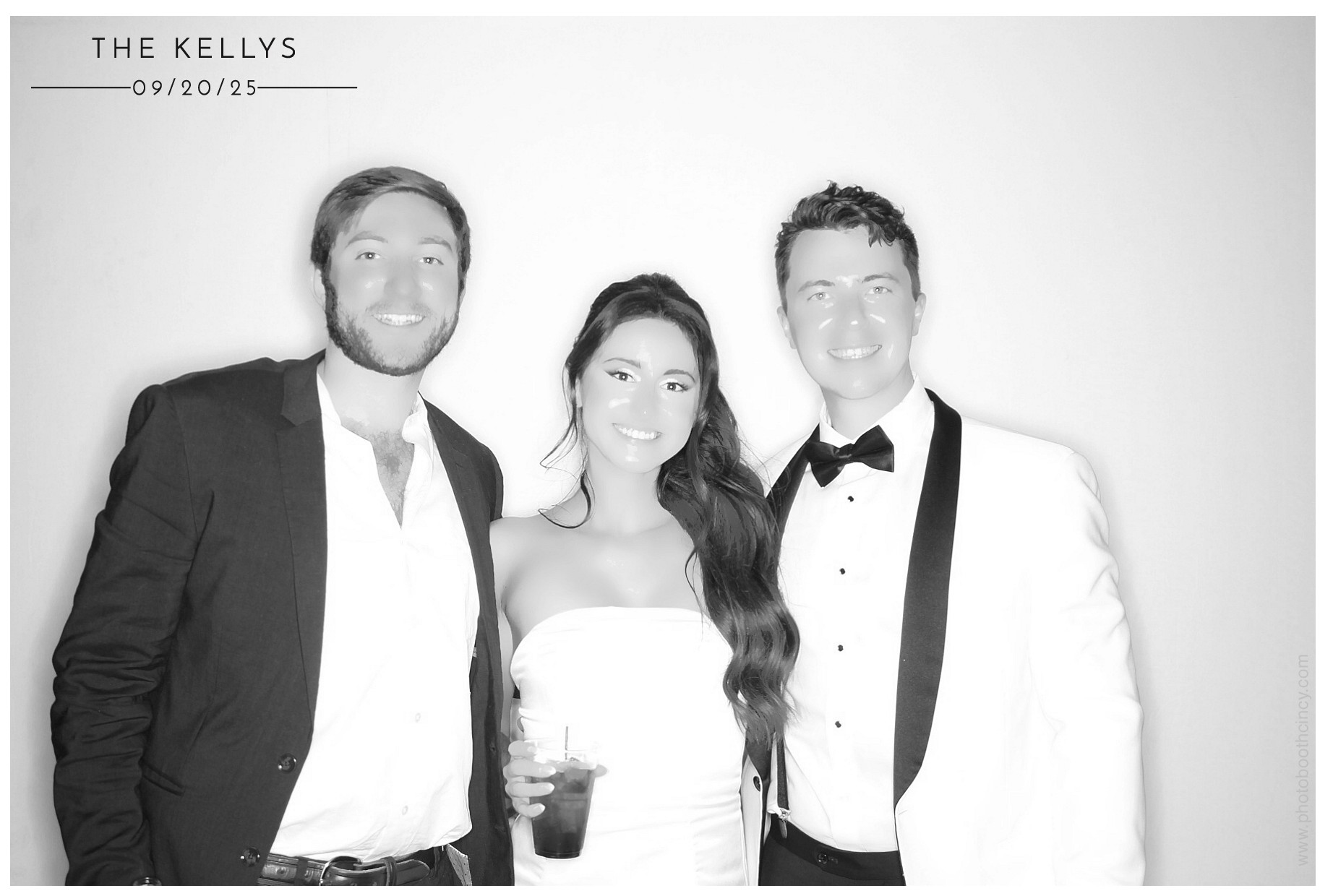 Lindsey & Sam | View more photos from the event at gallery.photoboothcincy.com/u/PhotoBoothCincy/Lindsey-Sam