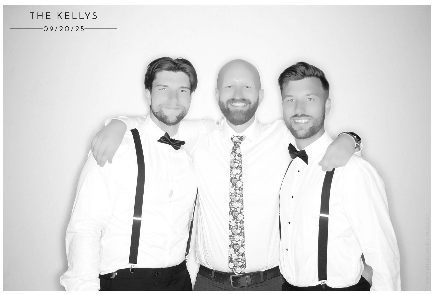 Lindsey & Sam | View more photos from the event at gallery.photoboothcincy.com/u/PhotoBoothCincy/Lindsey-Sam