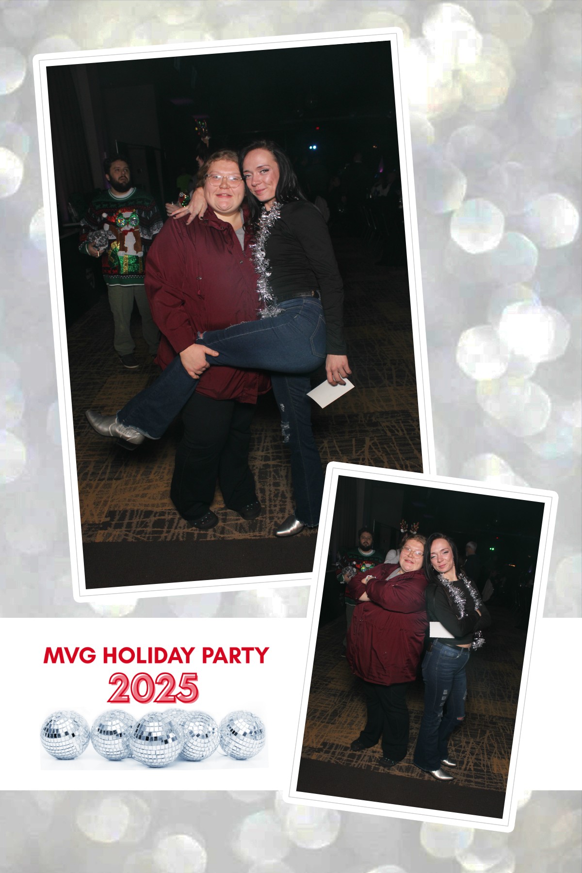 MVG Holiday Party | View more photos from the event at gallery.photoboothcincy.com/u/PhotoBoothCincy/MVG-Holiday-Party