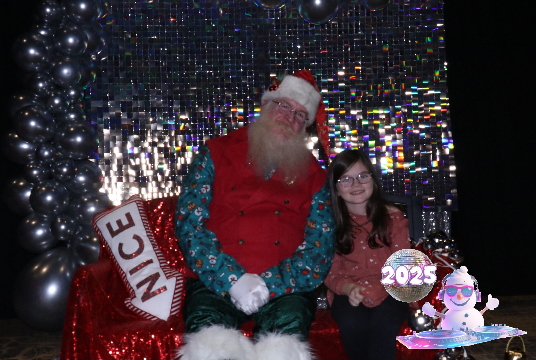 MVG Santa | View more photos from the event at gallery.photoboothcincy.com/u/PhotoBoothCincy/MVG-Santa