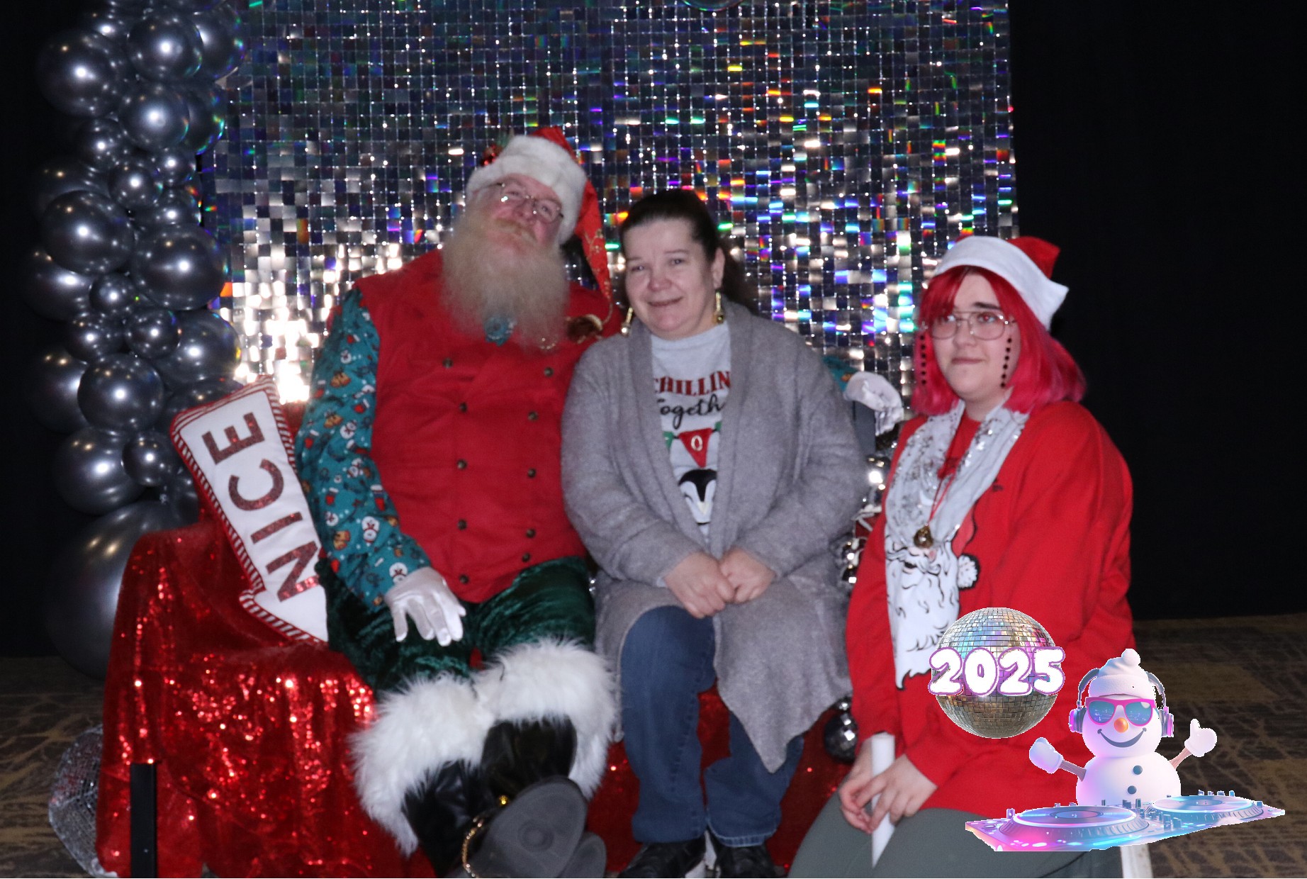 MVG Santa | View more photos from the event at gallery.photoboothcincy.com/u/PhotoBoothCincy/MVG-Santa