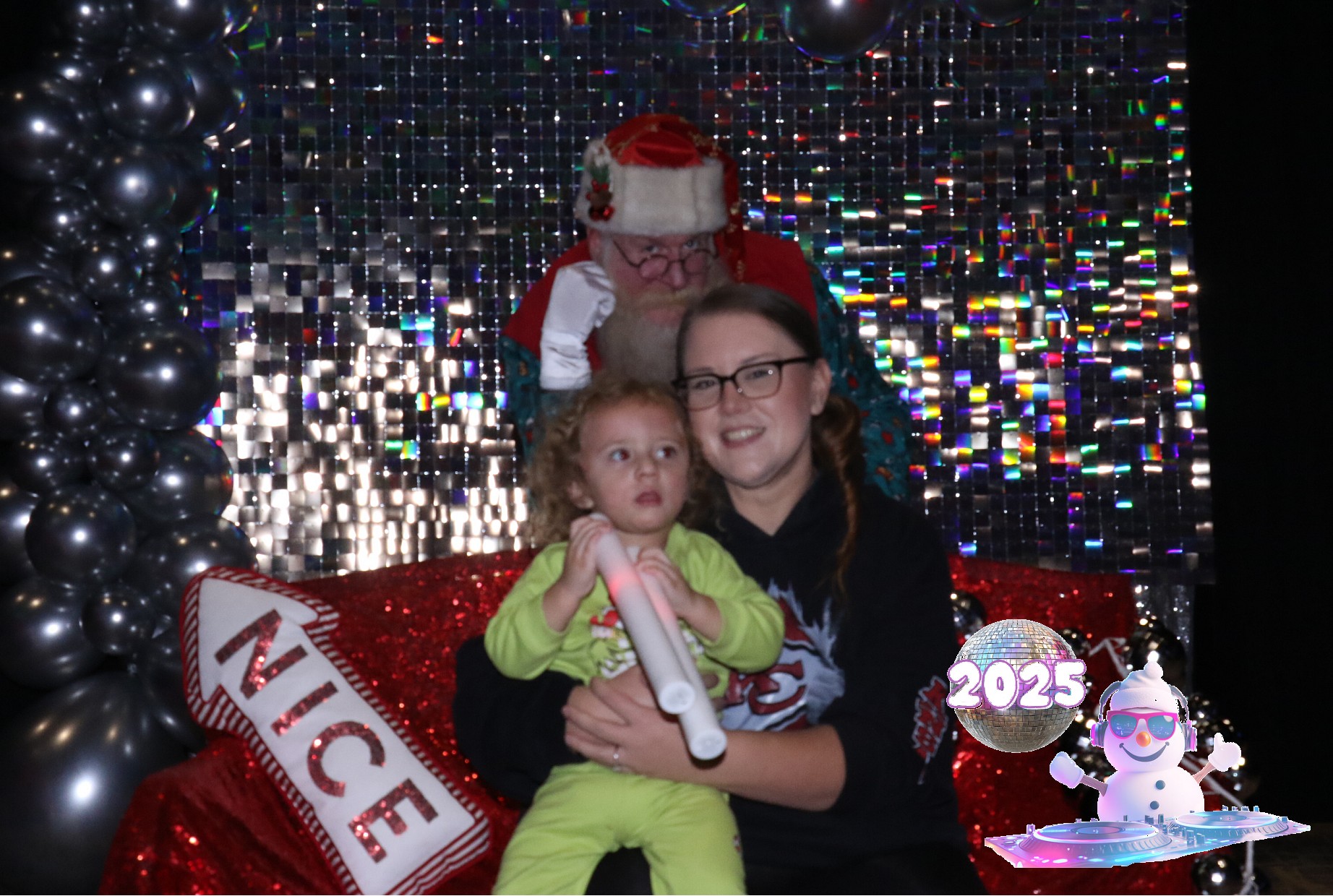 MVG Santa | View more photos from the event at gallery.photoboothcincy.com/u/PhotoBoothCincy/MVG-Santa