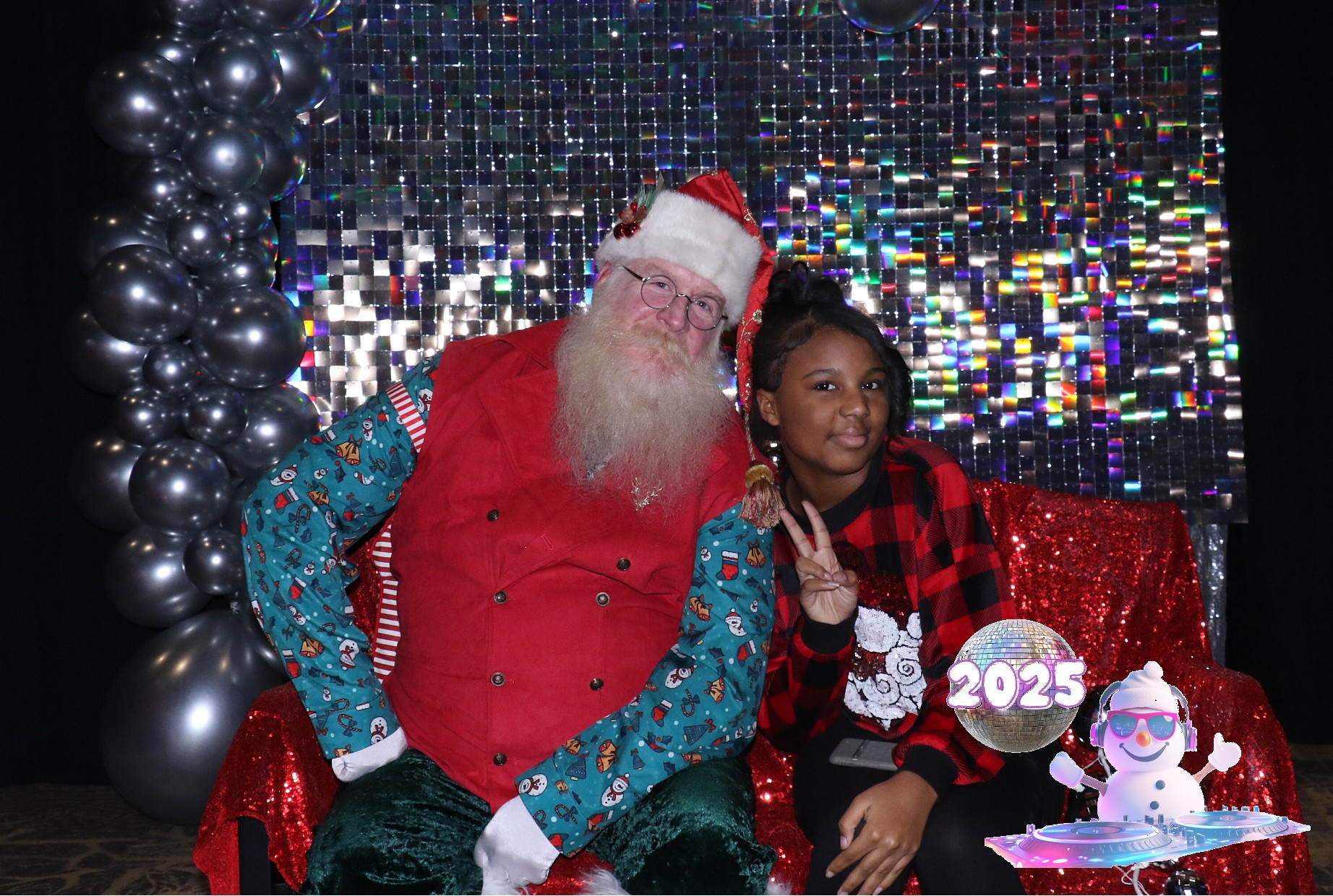 MVG Santa | View more photos from the event at gallery.photoboothcincy.com/u/PhotoBoothCincy/MVG-Santa