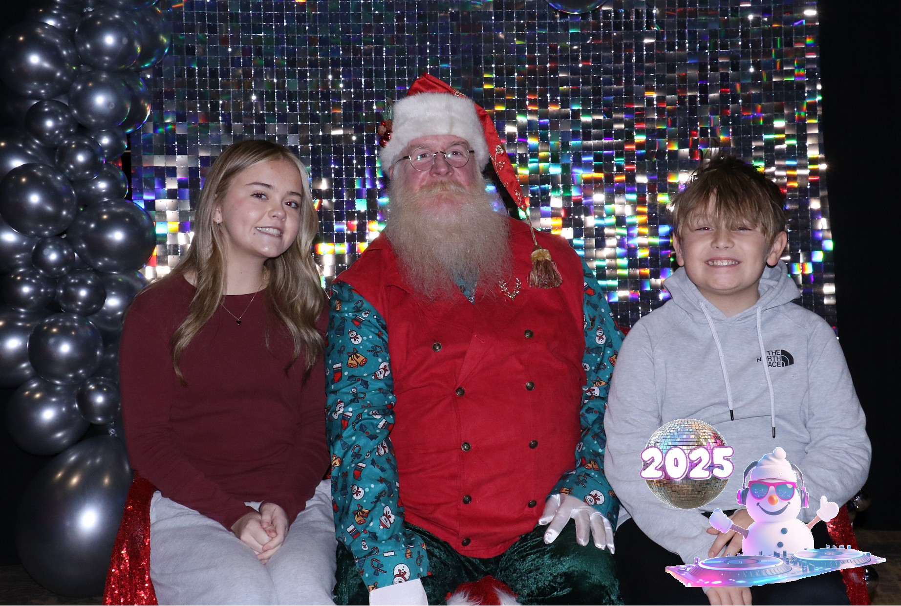 MVG Santa | View more photos from the event at gallery.photoboothcincy.com/u/PhotoBoothCincy/MVG-Santa
