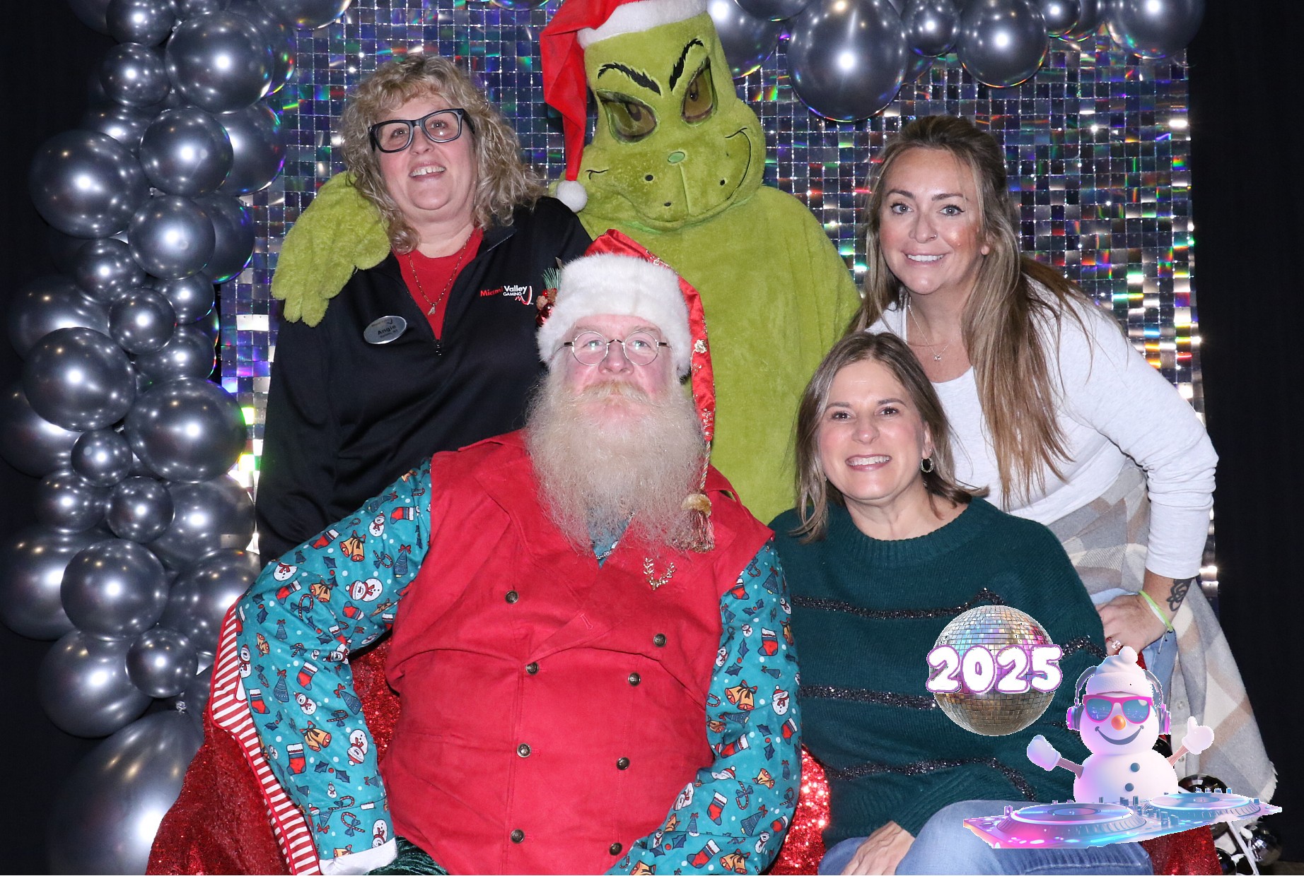 MVG Santa | View more photos from the event at gallery.photoboothcincy.com/u/PhotoBoothCincy/MVG-Santa