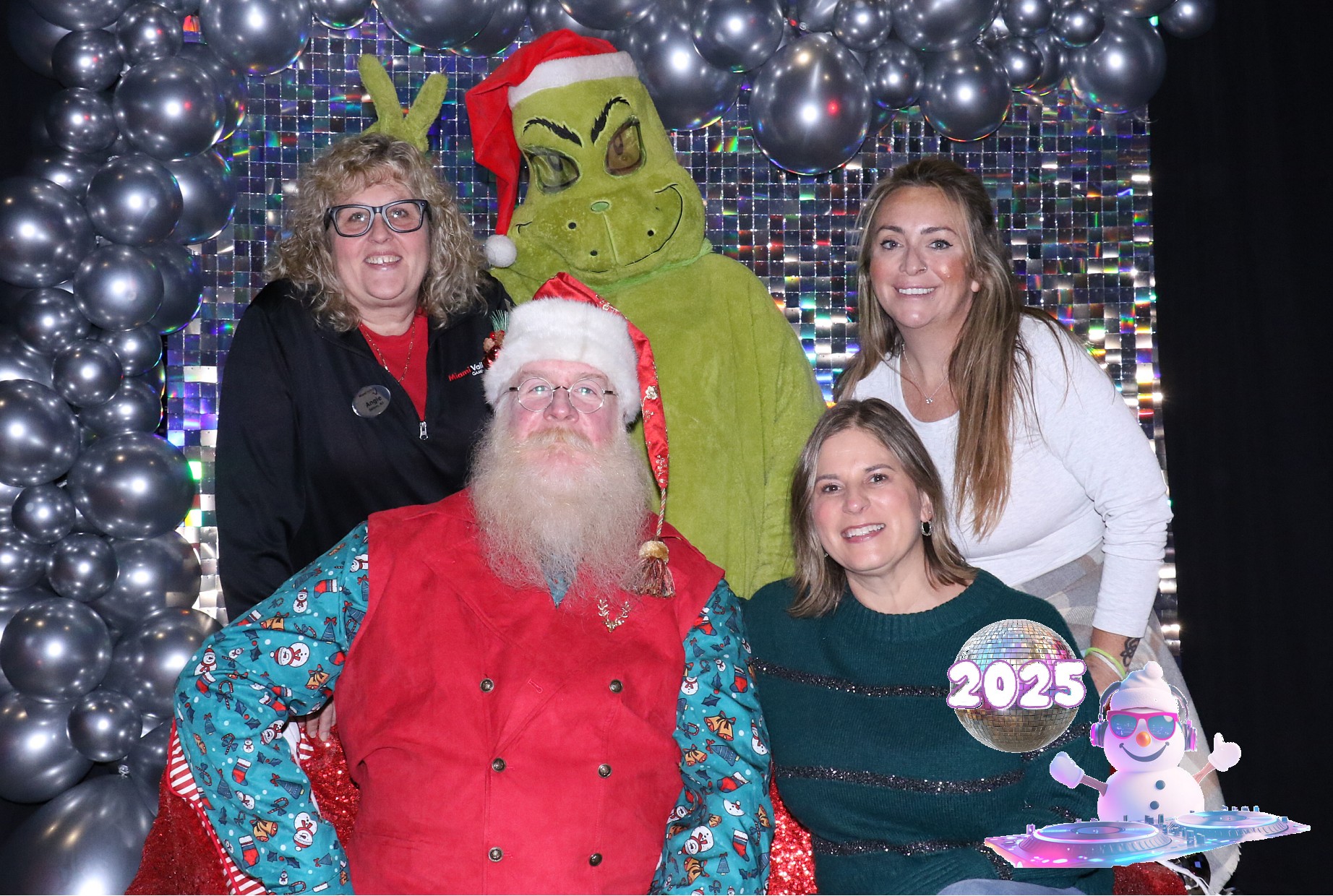 MVG Santa | View more photos from the event at gallery.photoboothcincy.com/u/PhotoBoothCincy/MVG-Santa