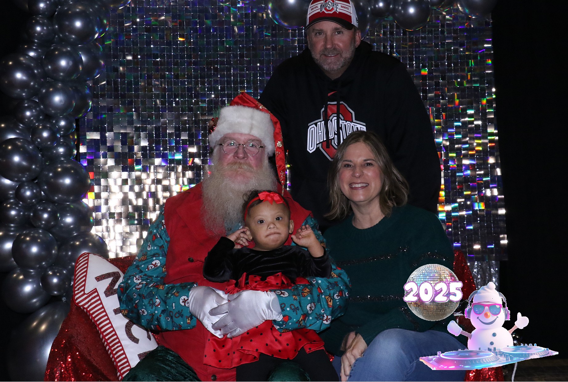 MVG Santa | View more photos from the event at gallery.photoboothcincy.com/u/PhotoBoothCincy/MVG-Santa