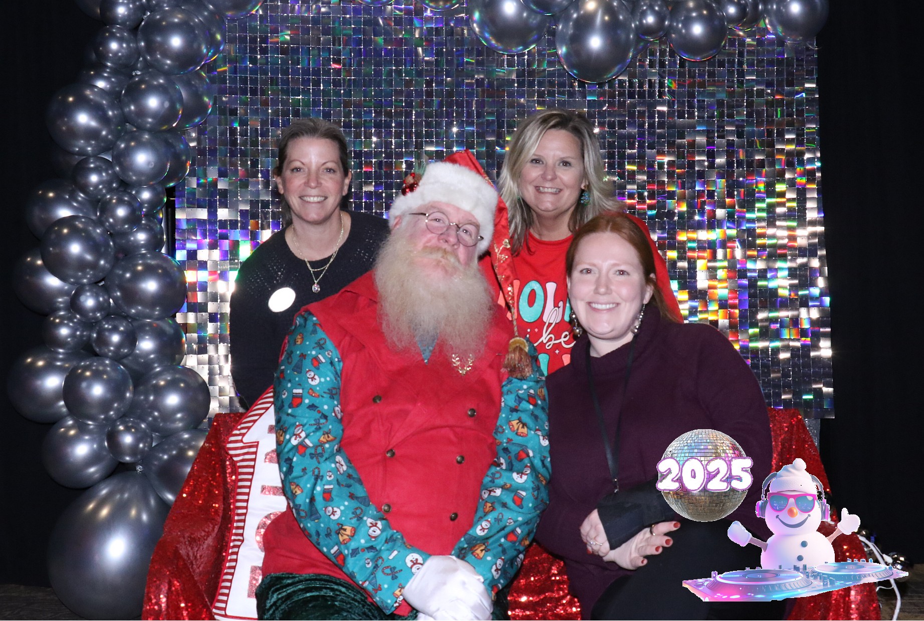MVG Santa | View more photos from the event at gallery.photoboothcincy.com/u/PhotoBoothCincy/MVG-Santa