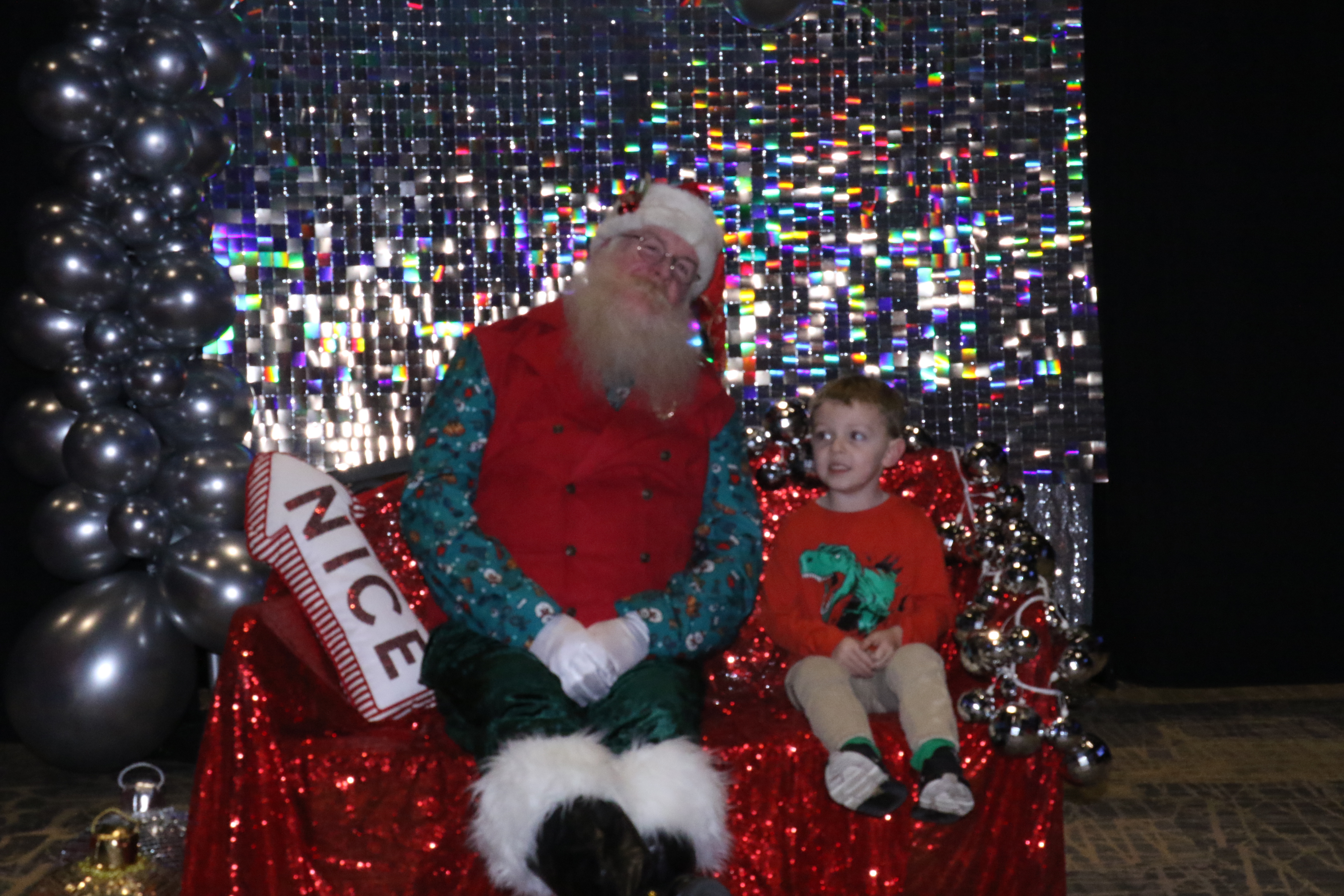 MVG Santa | View more photos from the event at gallery.photoboothcincy.com/u/PhotoBoothCincy/MVG-Santa