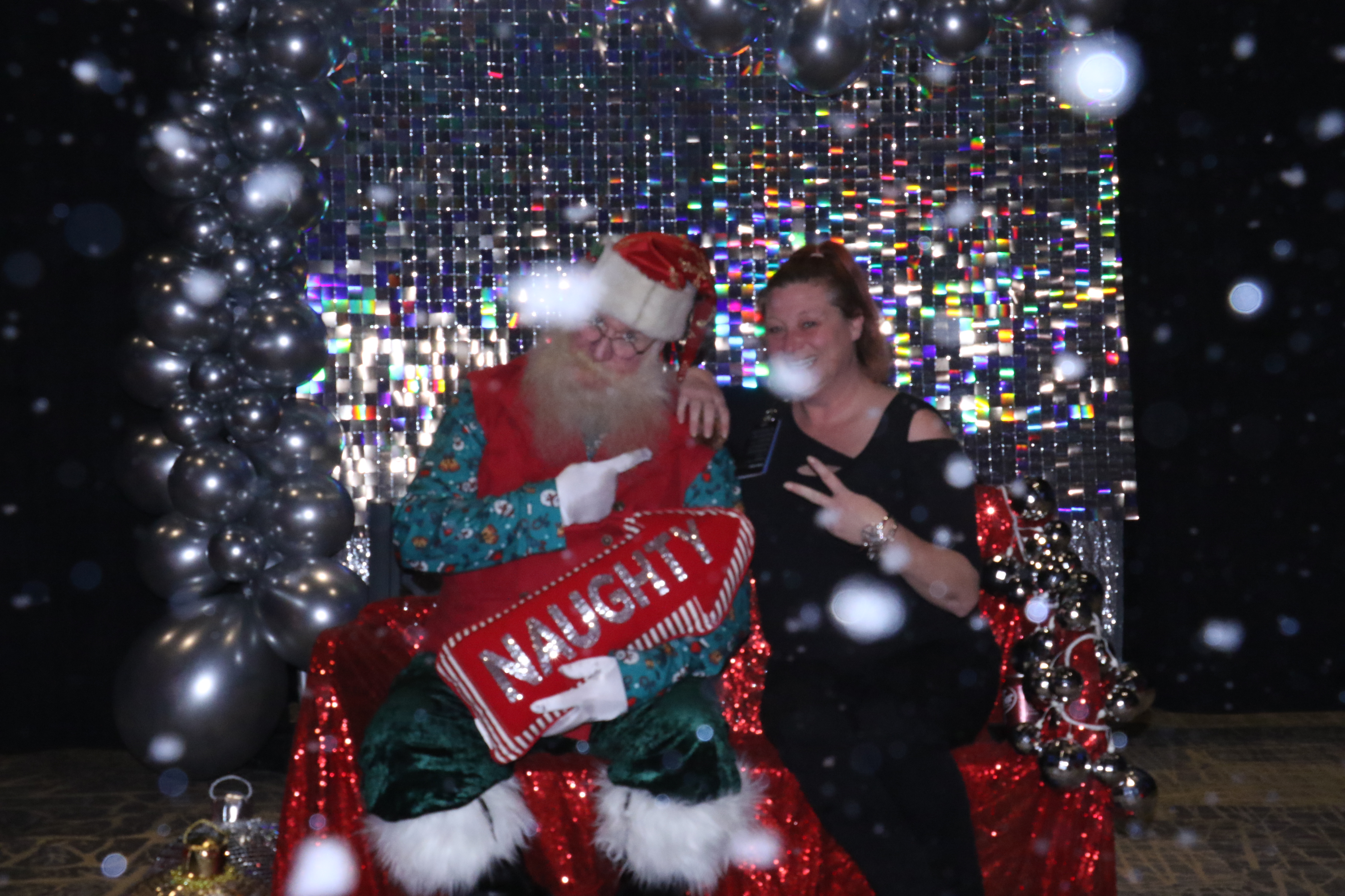 MVG Santa | View more photos from the event at gallery.photoboothcincy.com/u/PhotoBoothCincy/MVG-Santa