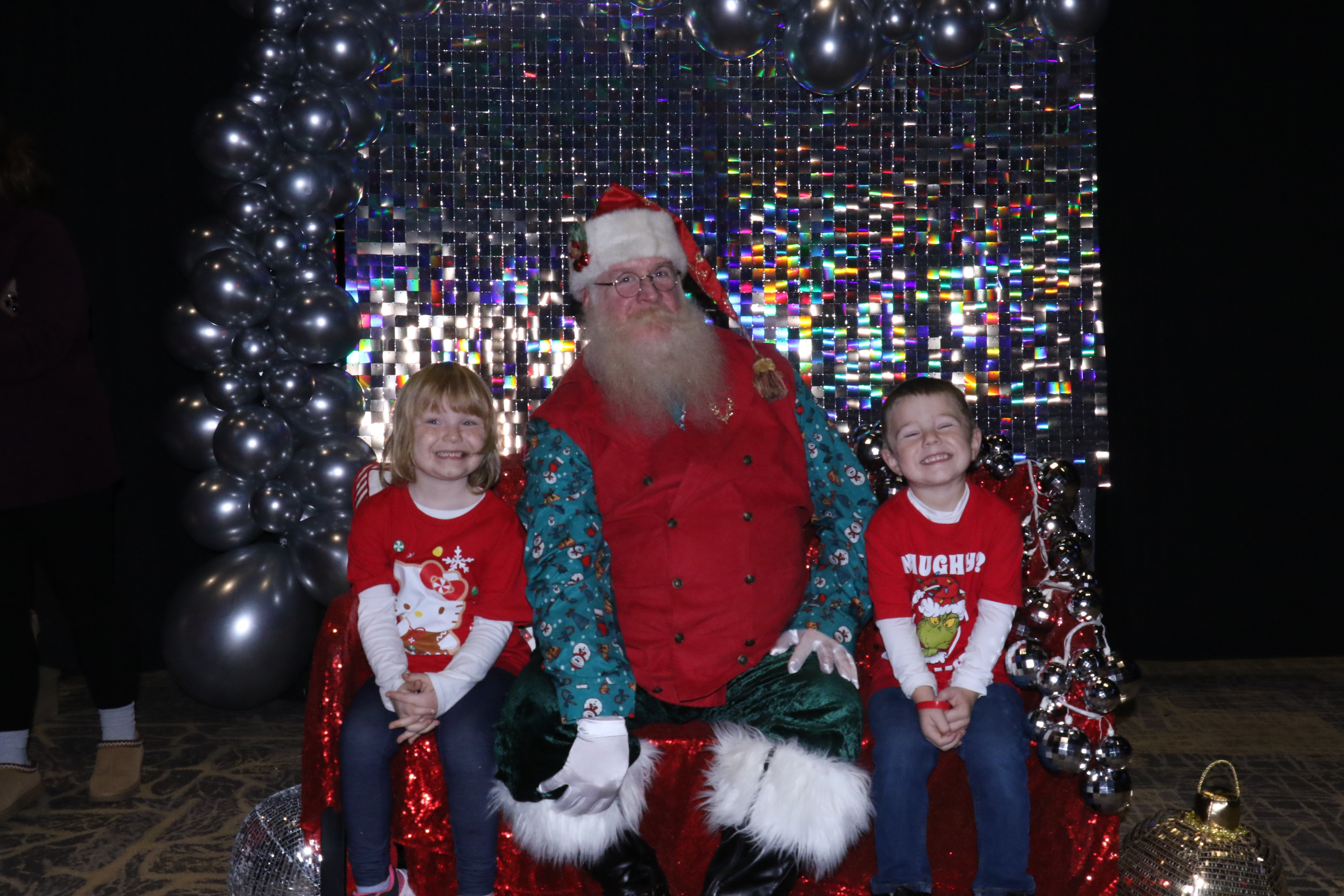 MVG Santa | View more photos from the event at gallery.photoboothcincy.com/u/PhotoBoothCincy/MVG-Santa