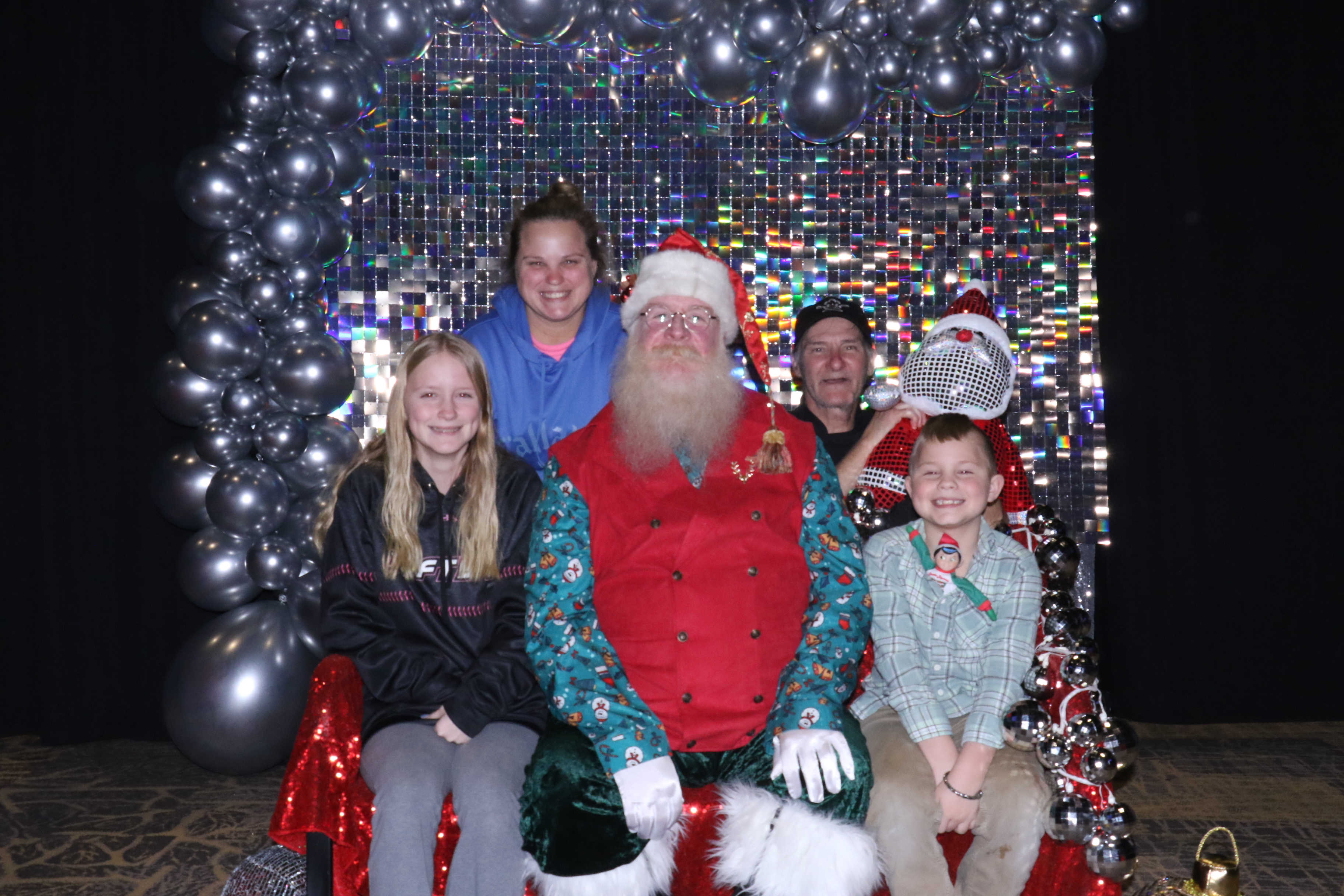 MVG Santa | View more photos from the event at gallery.photoboothcincy.com/u/PhotoBoothCincy/MVG-Santa
