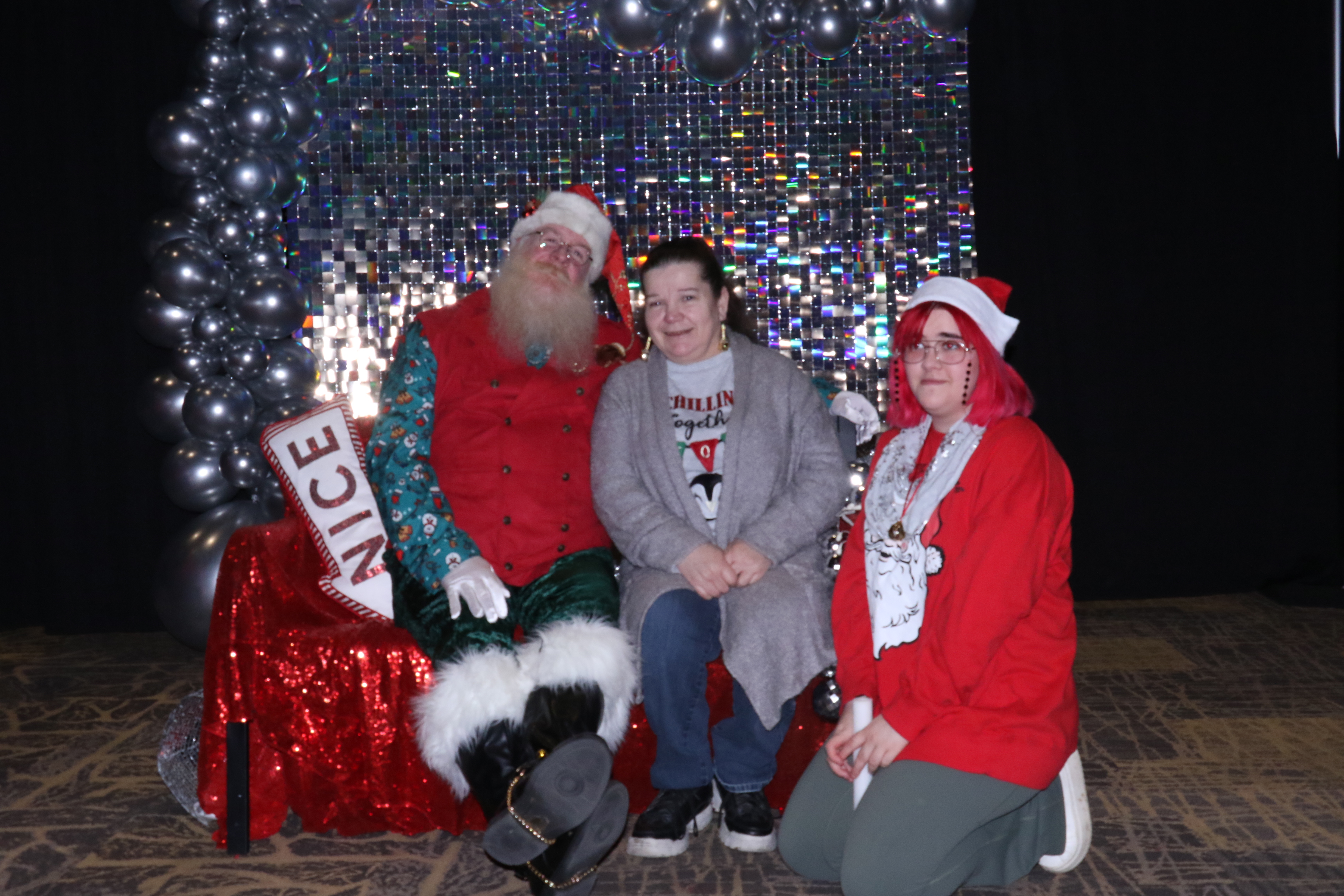 MVG Santa | View more photos from the event at gallery.photoboothcincy.com/u/PhotoBoothCincy/MVG-Santa