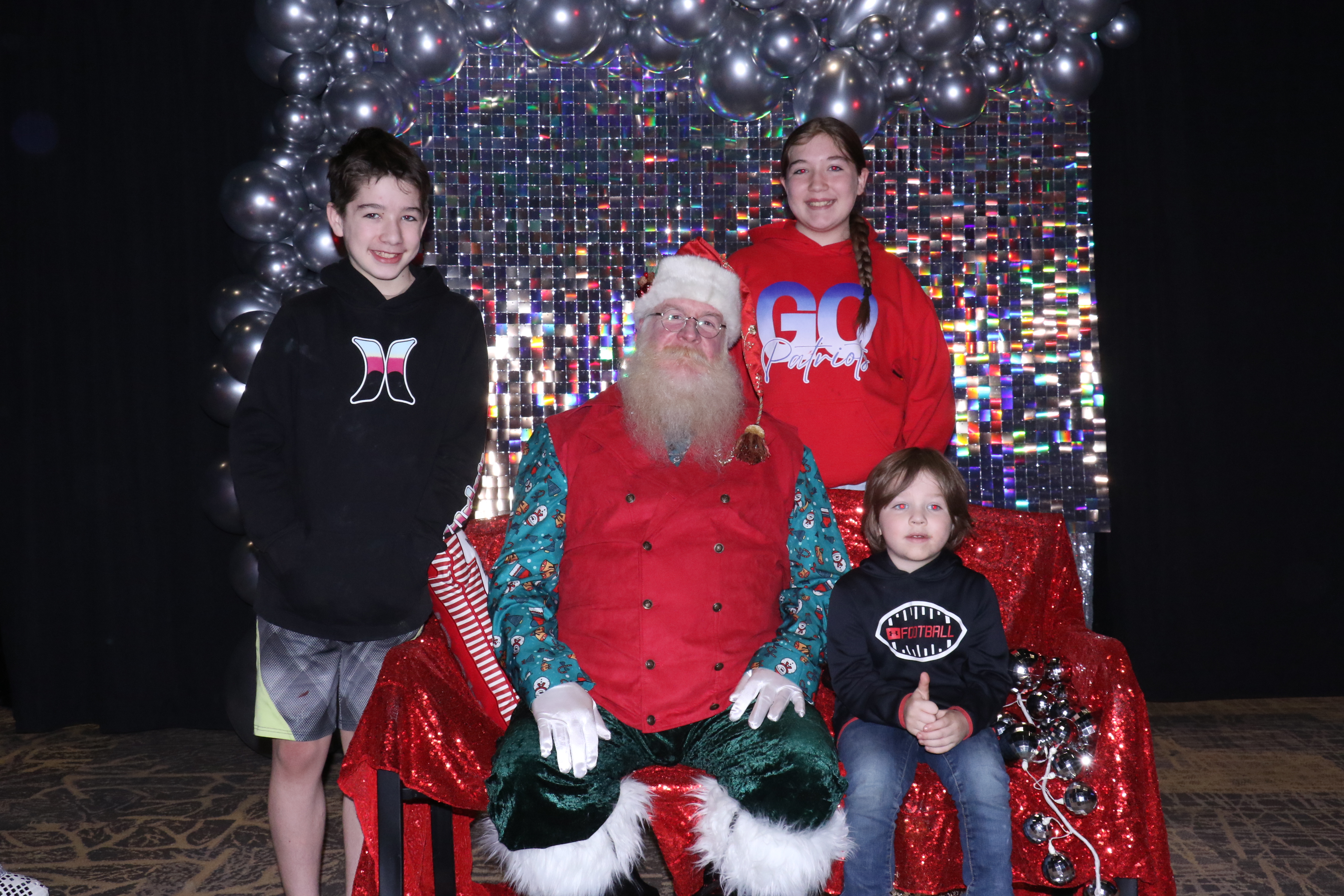 MVG Santa | View more photos from the event at gallery.photoboothcincy.com/u/PhotoBoothCincy/MVG-Santa