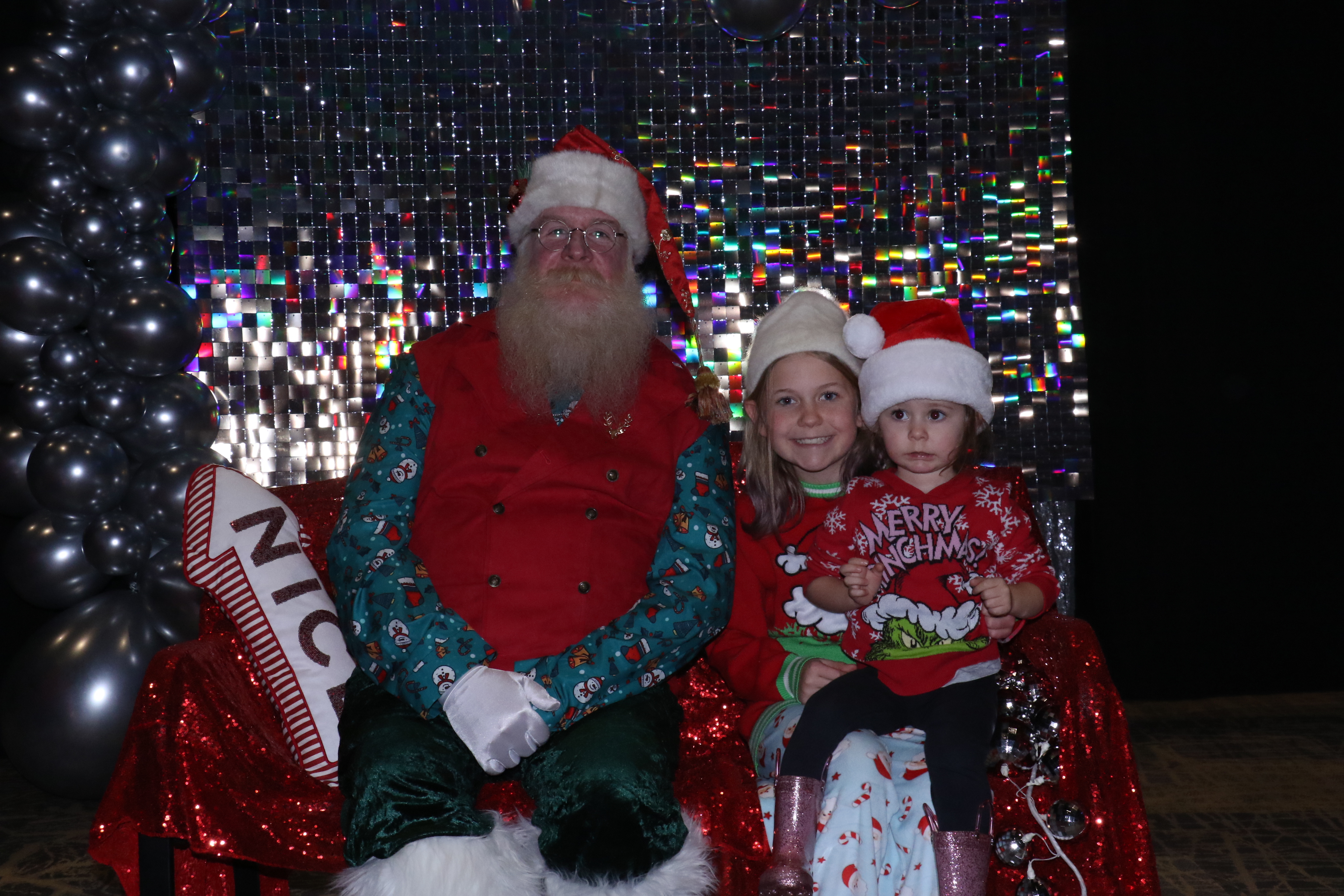 MVG Santa | View more photos from the event at gallery.photoboothcincy.com/u/PhotoBoothCincy/MVG-Santa